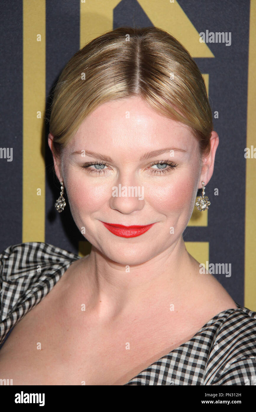 Kirsten Dunst 12/15/2014 "ininterrotta" Premiere tenutosi presso il Teatro Dolby in Hollywood, CA Foto di Kazuki Hirata / HNW / PictureLux Foto Stock