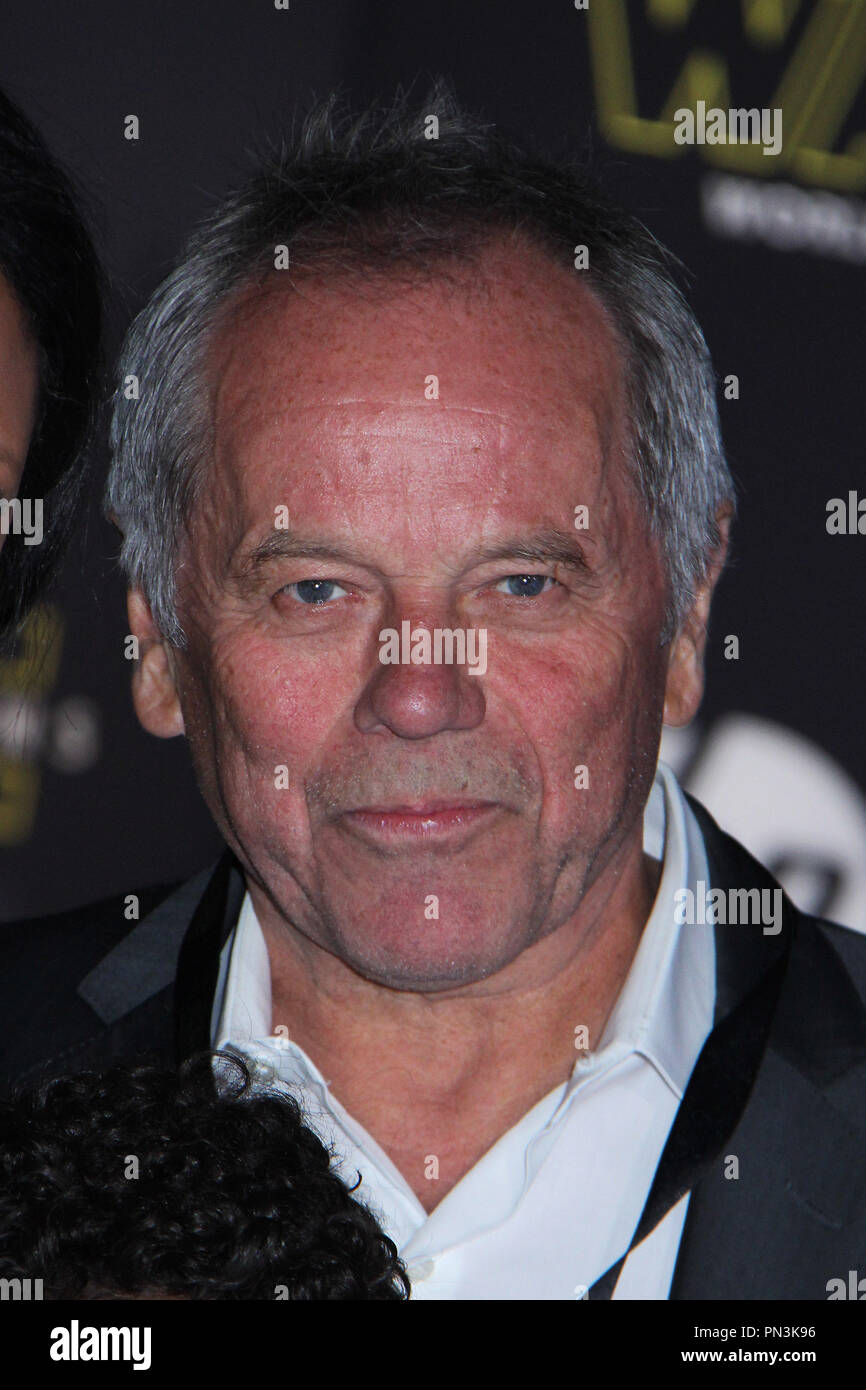 Wolfgang Puck 12/14/2015 "Guerre Stellari la forza risveglia' Premiere tenutosi presso il Teatro Dolby in Hollywood, CA Foto di Kazuki Hirata / HNW / PictureLux Foto Stock