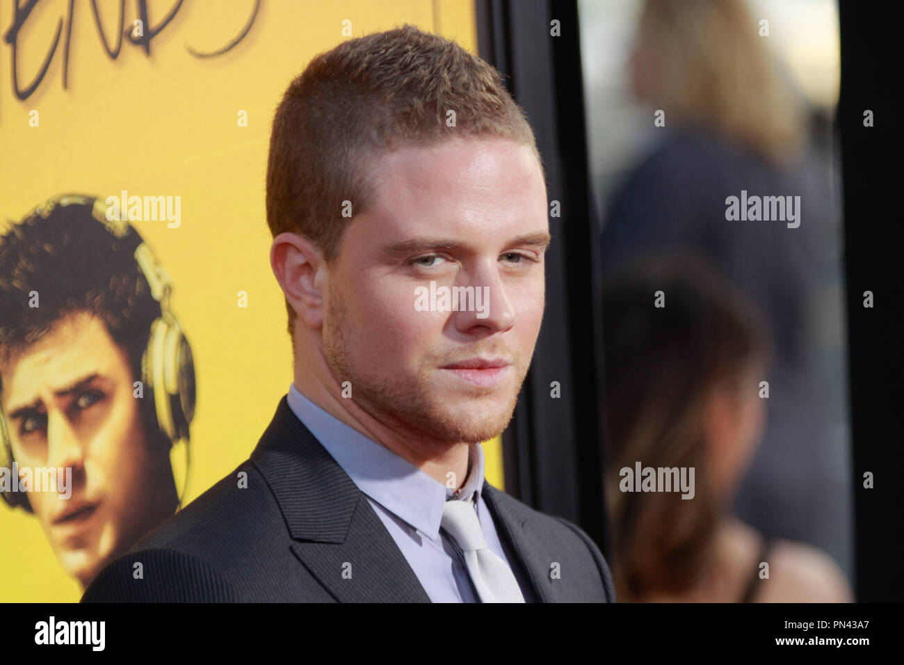 Jonny Weston alla premiere di Warner Bros Foto' e StudioCanal 'Ci sono i tuoi amici" tenutasi presso la TCL Teatro Cinese a Hollywood, CA, 20 agosto 2015. Foto di Joe Martinez / PictureLux Foto Stock