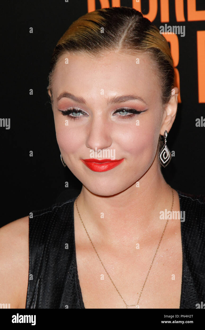 Maty Noyes alla premiere di 'segreti nei loro occhi" tenutasi presso il museo del martello a Westwood, CA, 11 novembre 2015. Foto di Joe Martinez / PictureLux Foto Stock