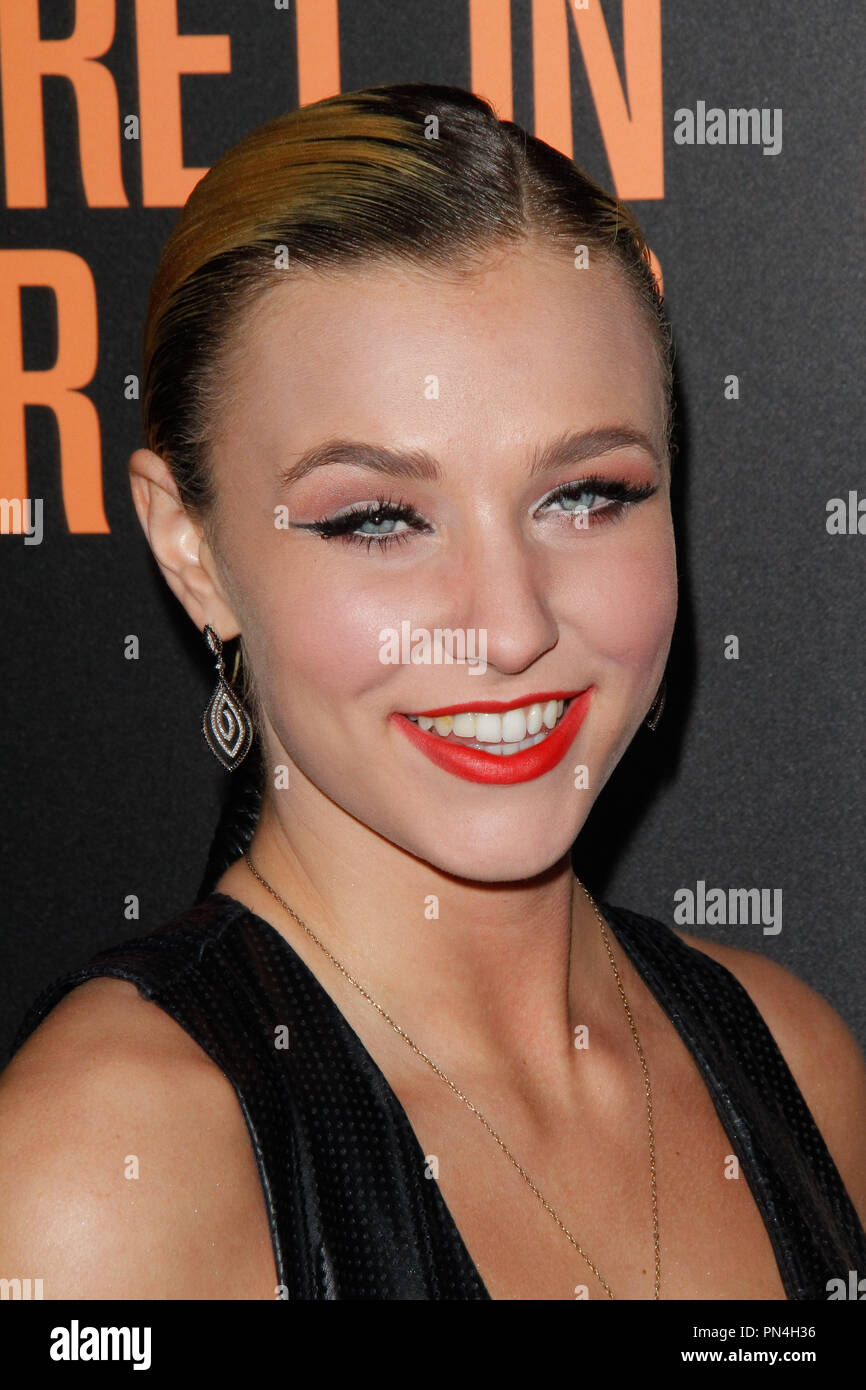 Maty Noyes alla premiere di 'segreti nei loro occhi" tenutasi presso il museo del martello a Westwood, CA, 11 novembre 2015. Foto di Joe Martinez / PictureLux Foto Stock