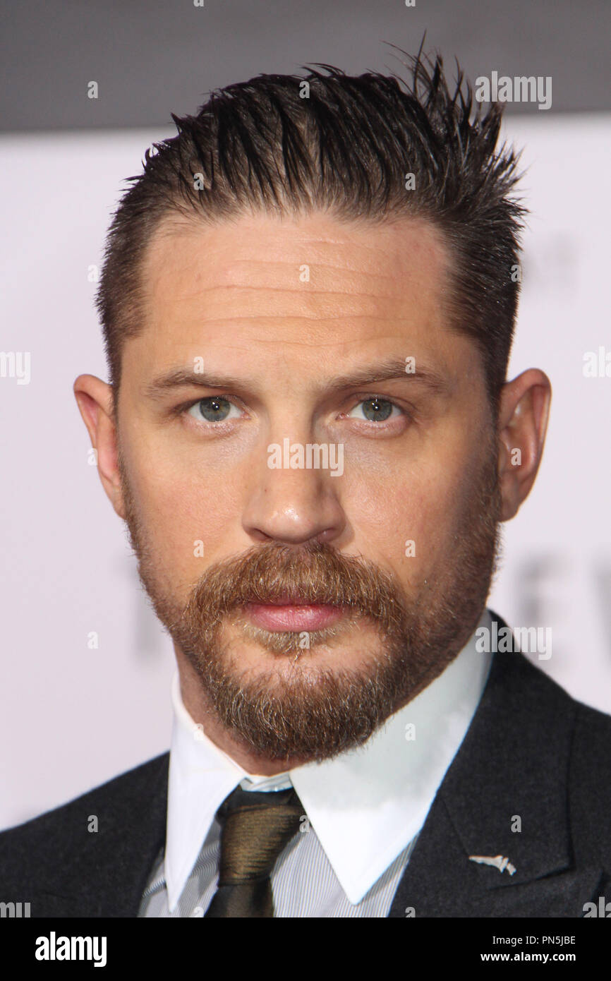 Tom Hardy 12/16/2015 "l' Revenant Premiere tenutasi presso la leva TCL Teatro Cinese a Hollywood, CA Foto di Kazuki Hirata / HNW / PictureLux Foto Stock