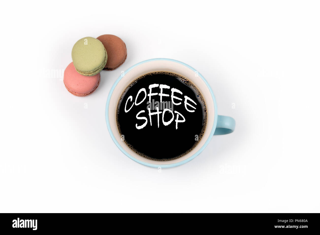 Coffee Shop. tazza da caffè e biscotti macarons Foto Stock