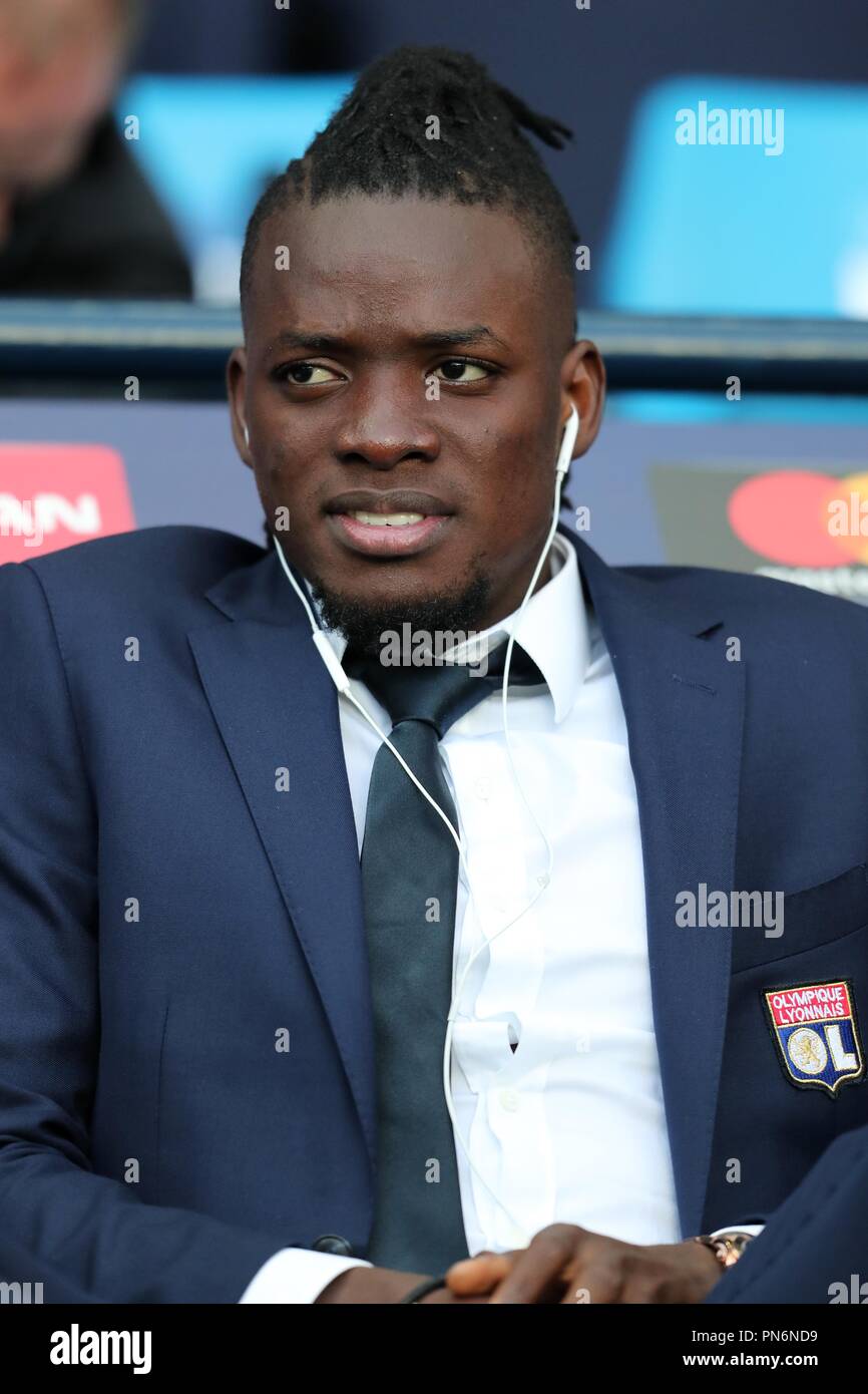 BERTRAND TRAORE Olympique Lyonnais Manchester City V LIONE, CHAMPIONS LEAGUE GRUPPO F Etihad Stadium, Manchester, Inghilterra 19 settembre 2018 GBD12219 rigorosamente solo uso editoriale. Se il giocatore/i giocatori raffigurata in questa immagine è/sono la riproduzione per un Club Inglese o l'Inghilterra per la squadra nazionale. Quindi questa immagine può essere utilizzata solo per scopi editoriali. Uso non commerciale. I seguenti usi sono anche limitato anche se in un contesto editoriale: Utilizzare in combinazione con, o parte della, qualsiasi non autorizzato di audio, video, dati, calendari, club/campionato loghi, scommesse, giochi o qualsiasi 'live' servizi. Foto Stock