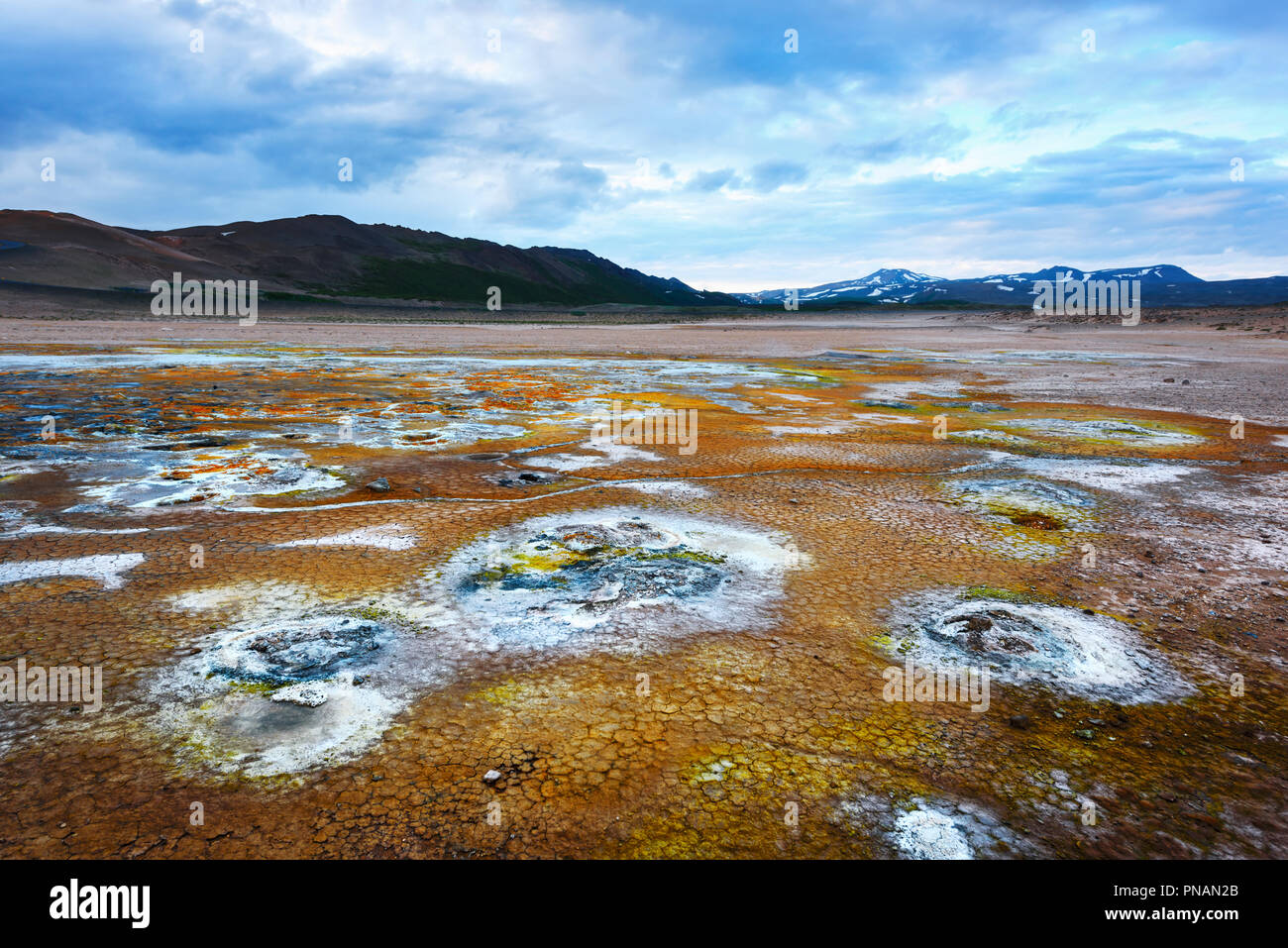 Fumatori fumarole sul Hverarond valley Foto Stock