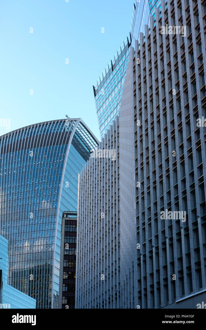 Strade Fenchuch, City Of London- uffici moderni grattacieli del quartiere finanziario. Foto Stock