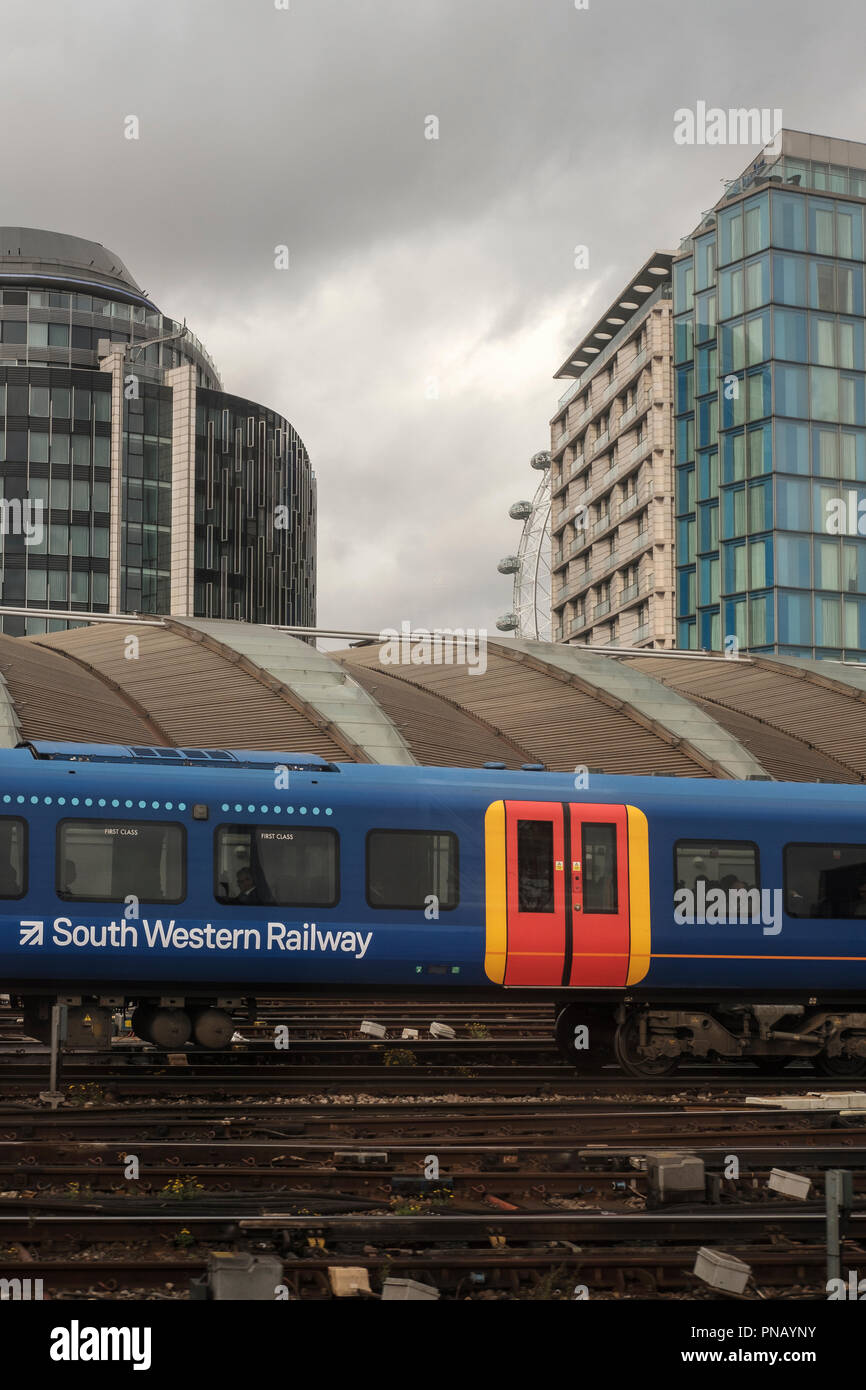 South Western Railway tran,la stazione di Waterloo, London, Regno Unito Foto Stock