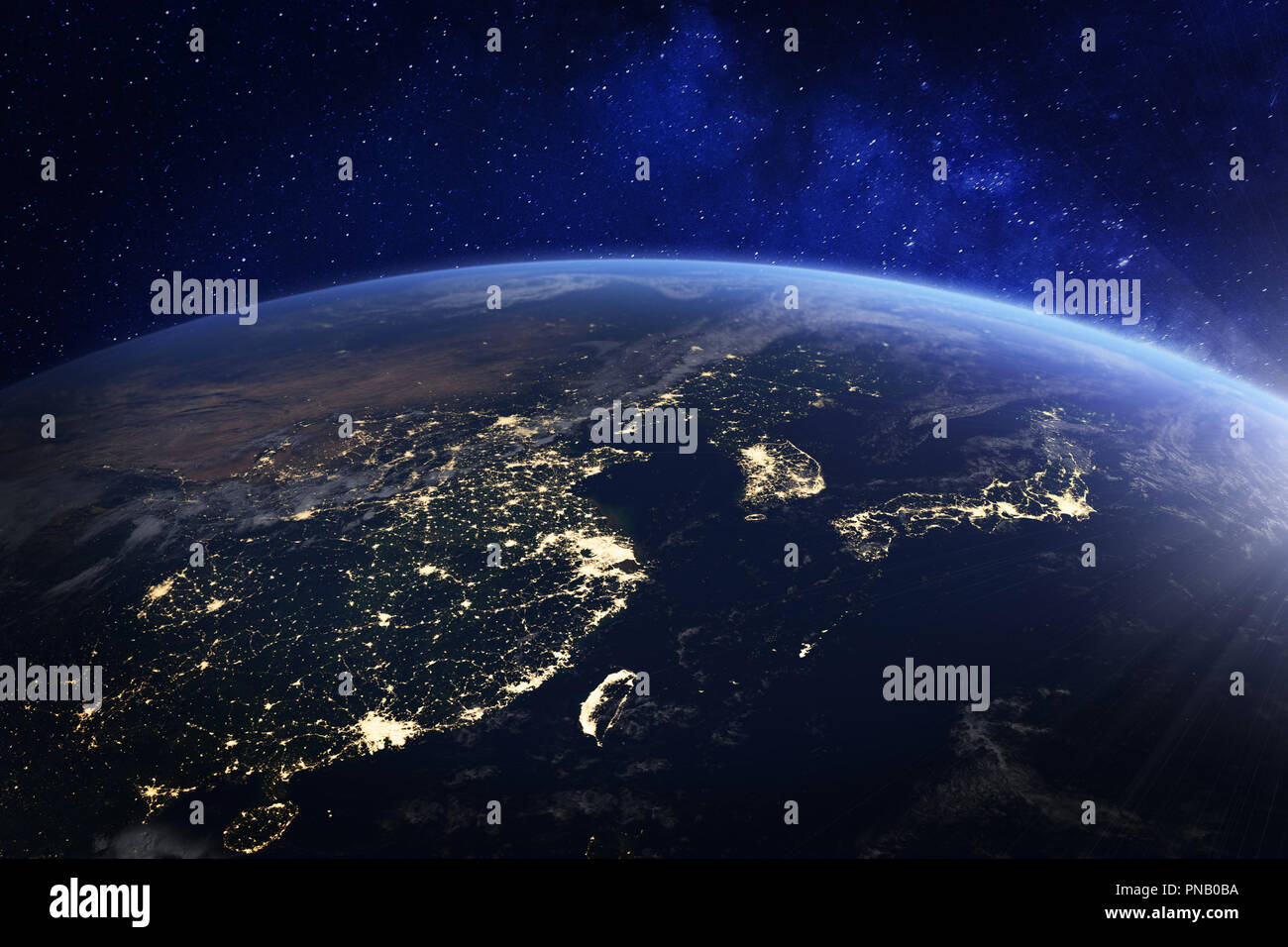 Asia di notte dallo spazio con le luci della città che mostra le attività umane in Cina, Giappone, Corea del Sud, Hong Kong, Taiwan e altri paesi, rendering 3D di Foto Stock