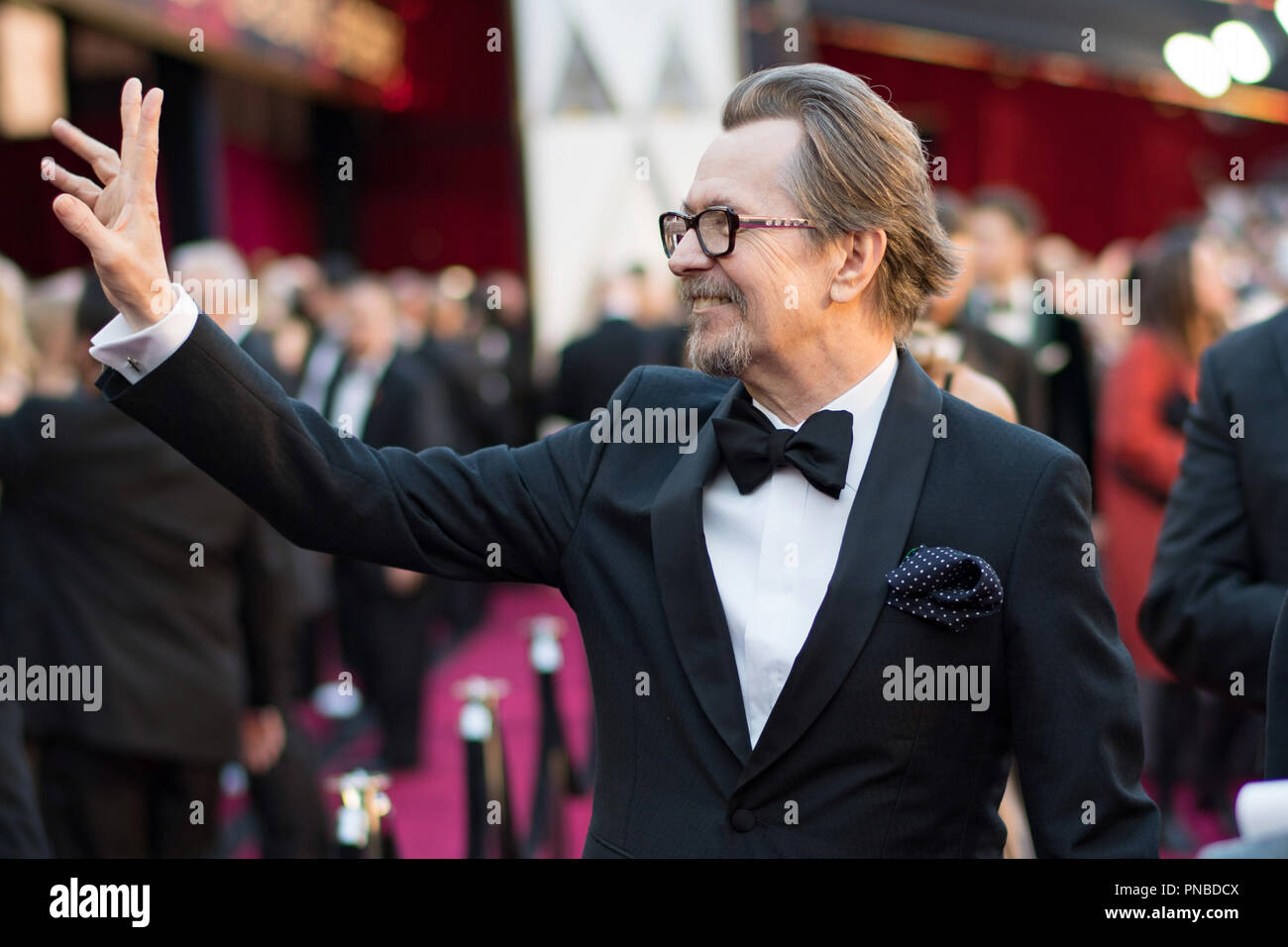 Gary Oldman, Oscar® nominee per prestazioni da un attore in un ruolo di primo piano per il suo ruolo in "l'Ora Più Buia", arriva sul tappeto rosso del novantesimo Oscar® al Dolby® Theatre in Hollywood, CA domenica 4 marzo 2018. Riferimento al file # 33546_179PLX per solo uso editoriale - Tutti i diritti riservati Foto Stock