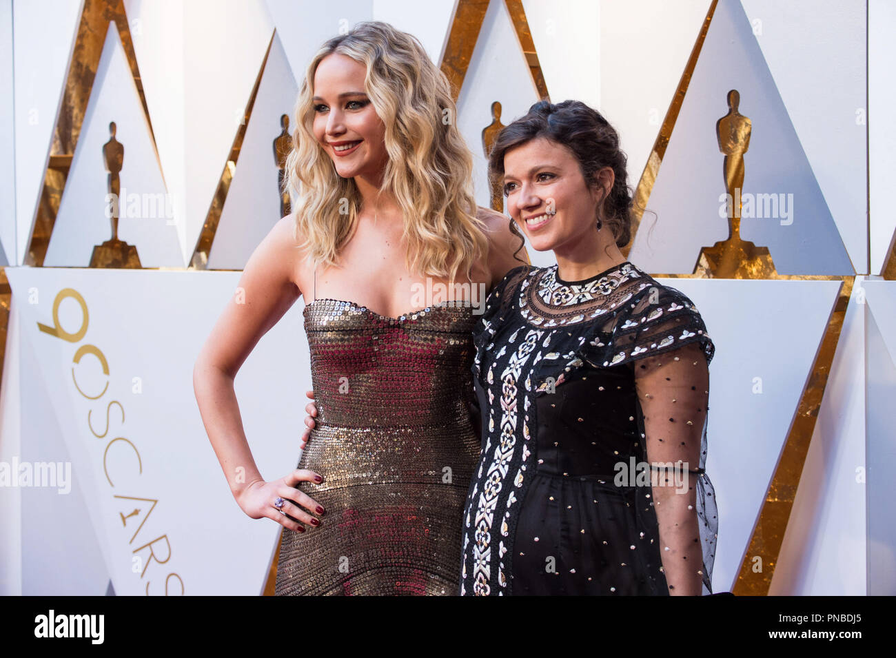 Jennifer Lawrence e gli ospiti arrivano sul tappeto rosso del novantesimo Oscar® al Dolby® Theatre in Hollywood, CA domenica 4 marzo 2018. Riferimento al file # 33546_233PLX per solo uso editoriale - Tutti i diritti riservati Foto Stock