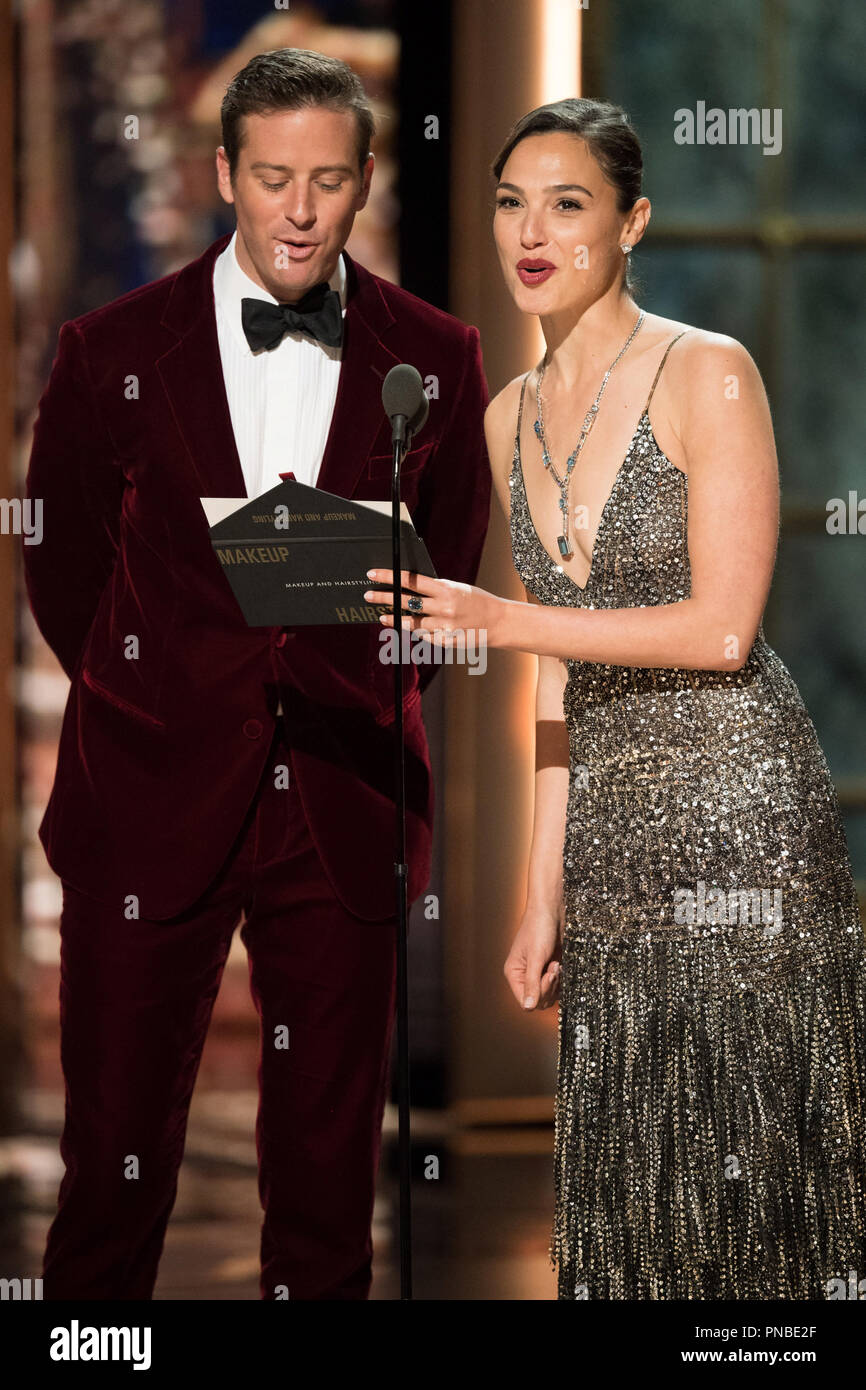 Armie Hammer e Gal Gadot sul palco del novantesimo Oscar® al Dolby® Theatre in Hollywood, CA domenica 4 marzo 2018. Riferimento al file # 33546 365PLX per solo uso editoriale - Tutti i diritti riservati Foto Stock