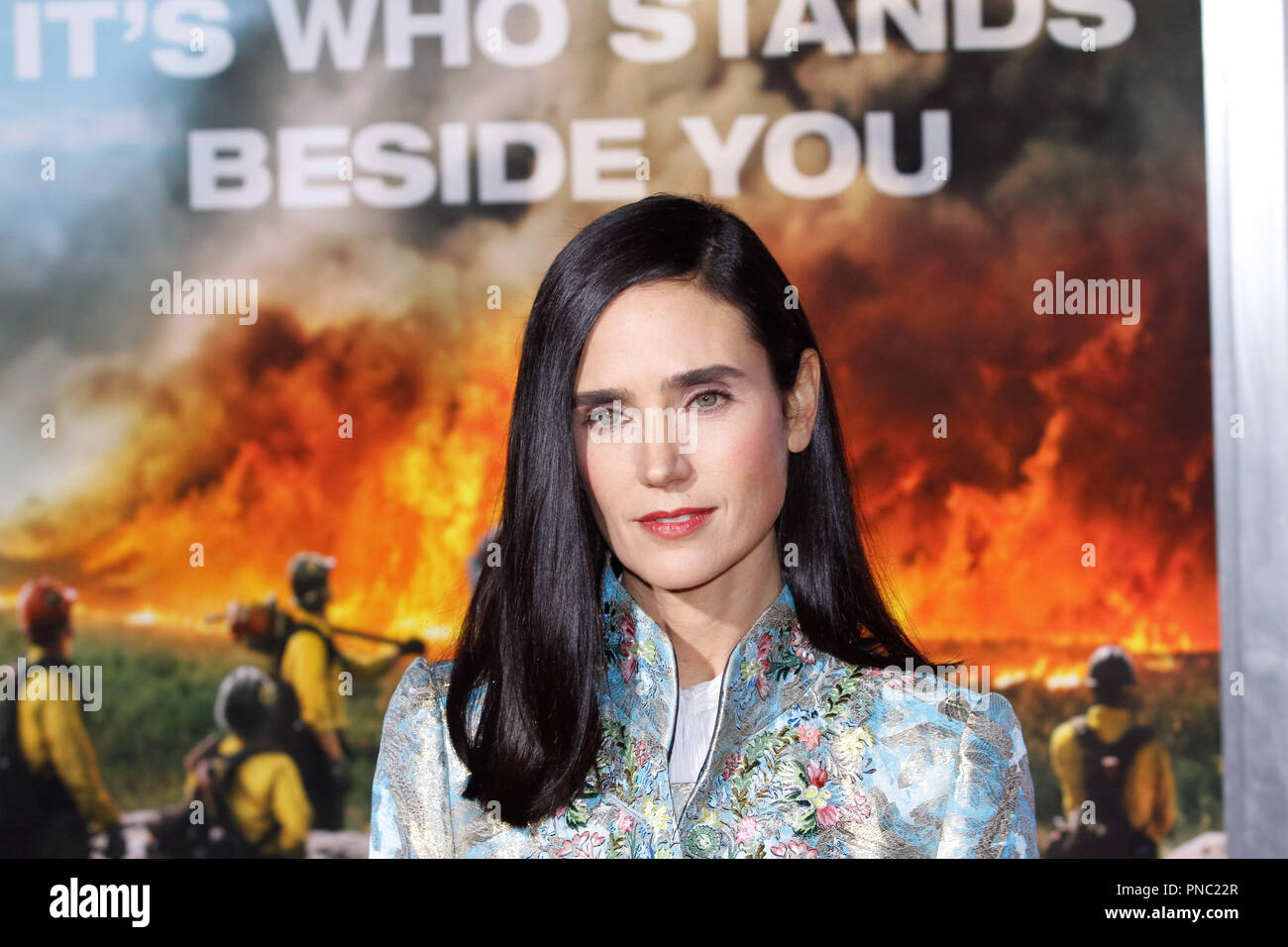 Jennifer Connelly alla premiere di Columbia Pictures' solo "Brave" tenutasi presso il Regency Village Theatre di Westwood, CA, 8 ottobre 2017. Foto di Giuseppe Martinez / PictureLux Foto Stock