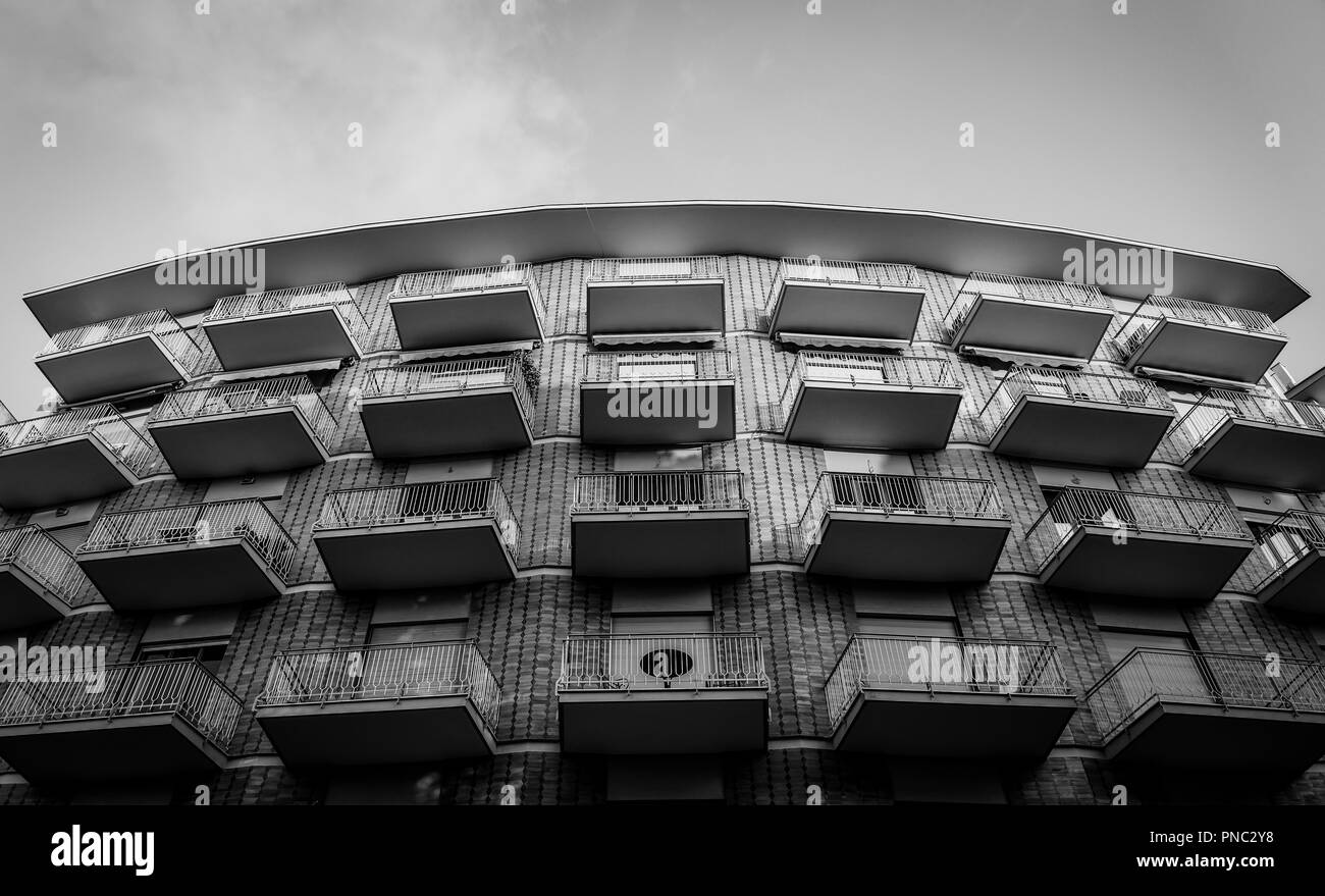 Edificio con balconi, Sorrento, Italia Foto Stock