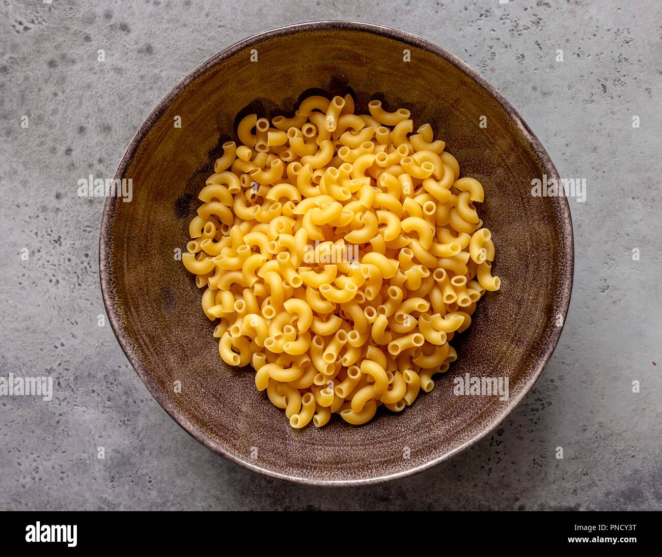 Non cotti Maccheroni Foto Stock