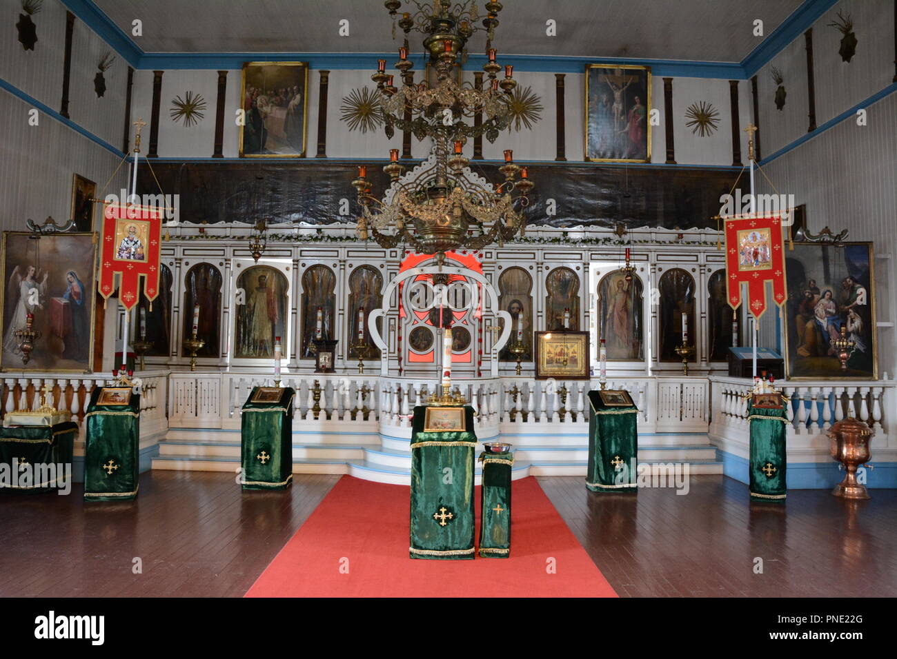 Interno della chiesa della Santa Ascensione, un XIX secolo chiesa ortodossa costruita dai russi, Unalaska Isola, Isole Aleutine arcipelago, Alaska. Foto Stock