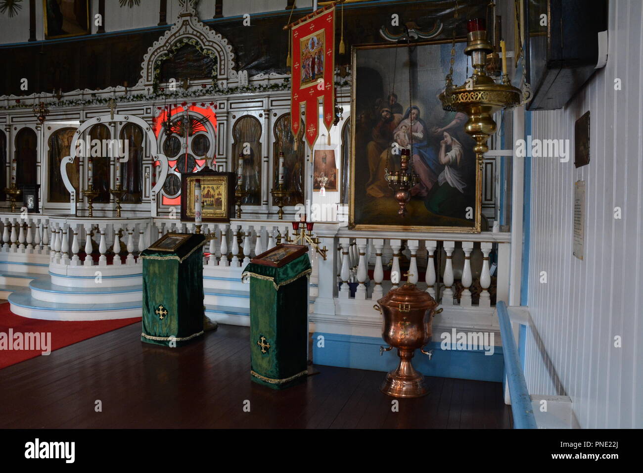 Interno della chiesa della Santa Ascensione, un XIX secolo chiesa ortodossa costruita dai russi, Unalaska Isola, Isole Aleutine arcipelago, Alaska. Foto Stock