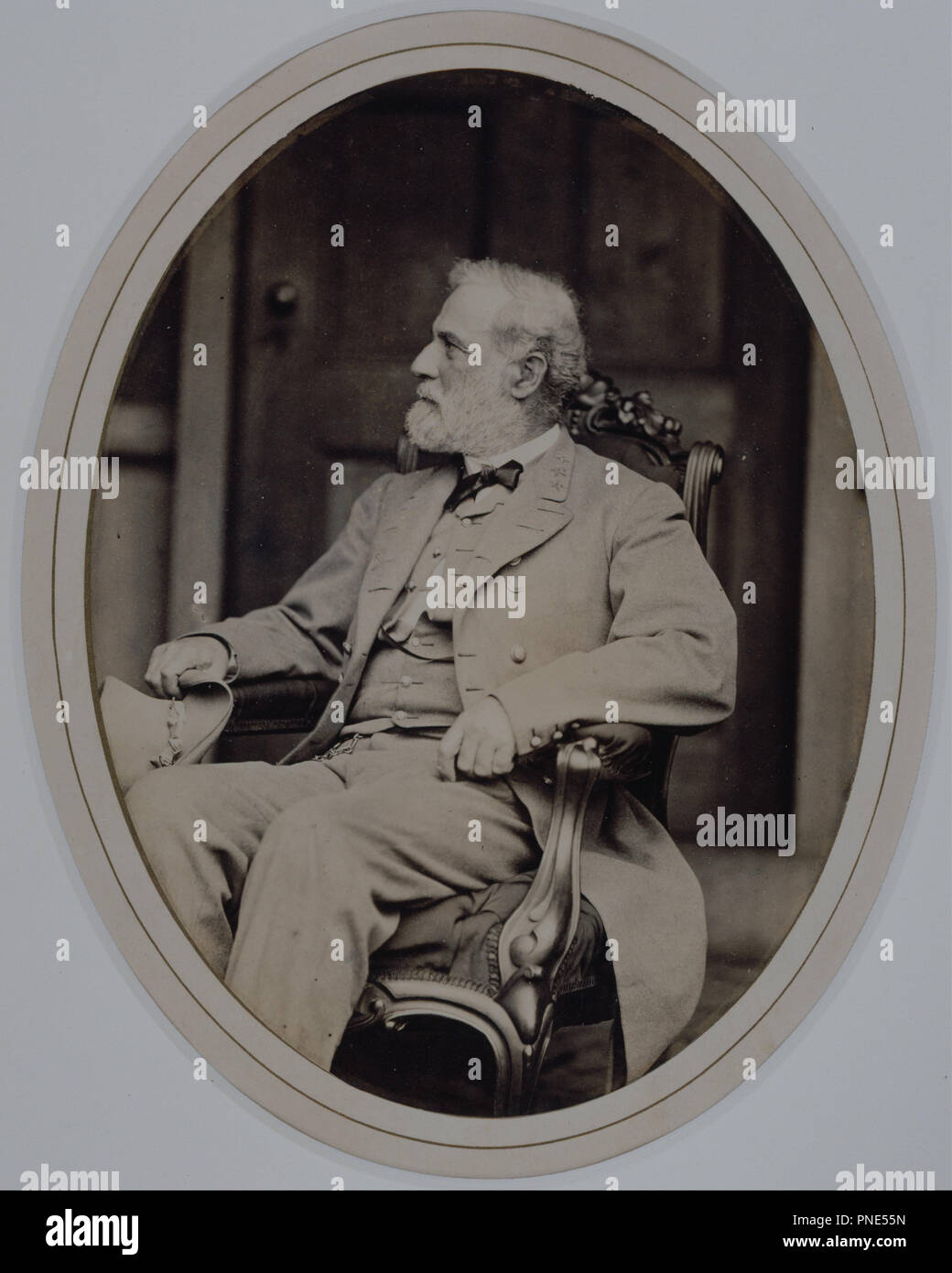 Robert E. Lee. Data/Periodo: 16 aprile 1865. Fotografia. Albume stampa. Altezza: 208 mm (8.18 in); larghezza: 152 mm (5,98 in). Autore: Mathew Brady. Foto Stock