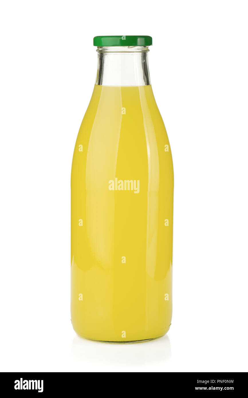 Succo di limone bottiglia di vetro. Isolato su sfondo bianco Foto Stock