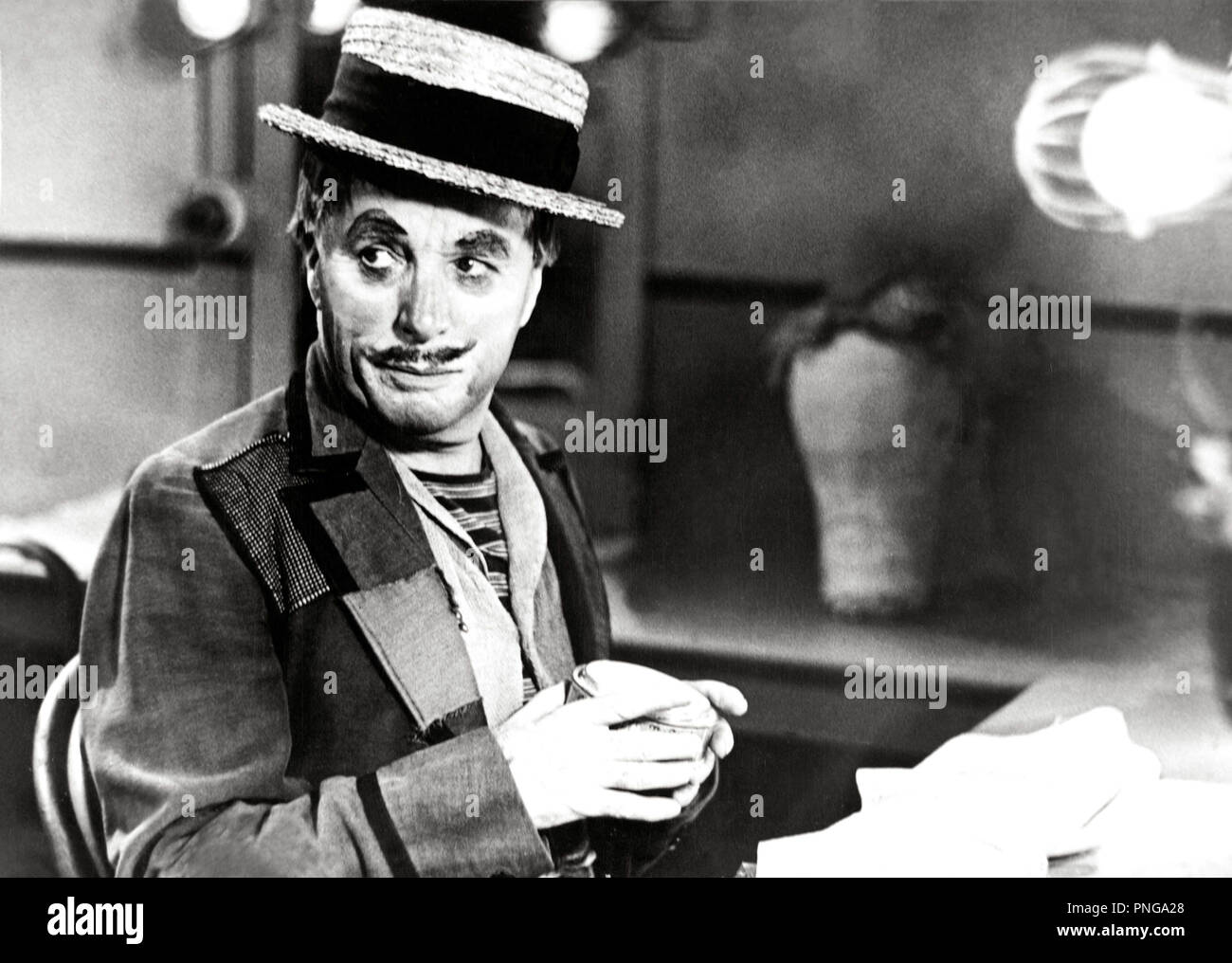 Pellicola originale titolo: Limelight. Titolo inglese: Limelight. Anno: 1952. Direttore: Charlie Chaplin. Stelle: Charlie Chaplin. Credito: United Artists / Album Foto Stock