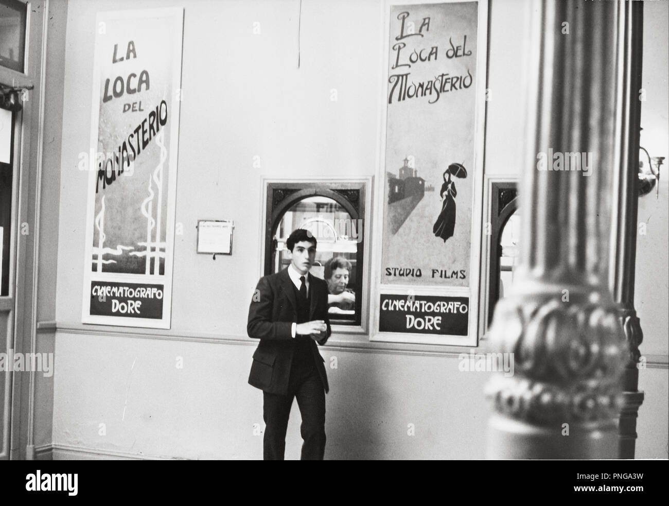 Pellicola originale titolo: 1919, episodio della Cronica DEL ALBA-TV. Titolo inglese: 1919, episodio della Cronica DEL ALBA. Anno: 1983. Direttore: ANTONIO BETANCOR. Stelle: MIGUEL MOLINA. Credito: RTVE / Album Foto Stock