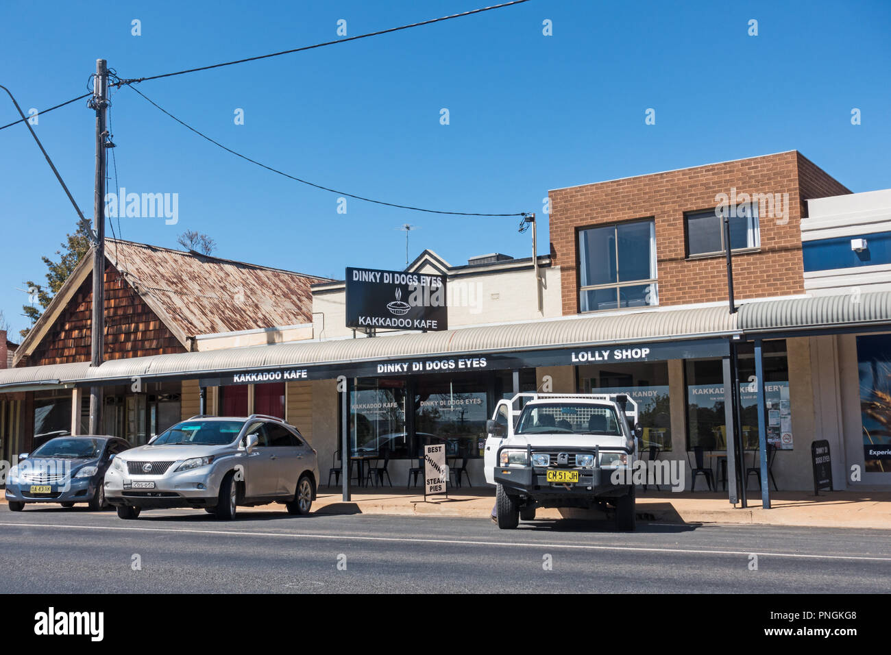 Pie Shop e Caffetteria in via principale Dunedoo NSW Australia. Foto Stock