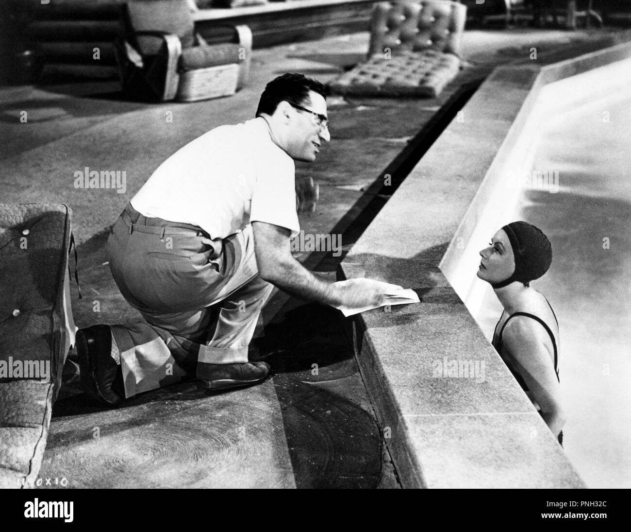 Pellicola originale titolo: DUE-di fronte donna. Titolo inglese: due-di fronte donna. Anno: 1941. Direttore: George Cukor. Stelle: George Cukor; GRETA GARBO. Credito: M.G.M / Album Foto Stock