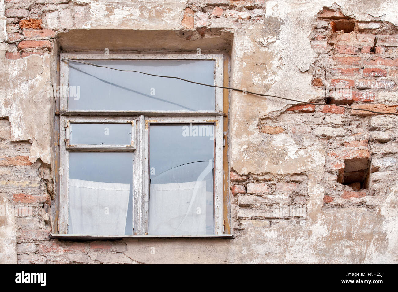 Grande Croce sulla chiesa russa porta in Druskininkai, Lituania Foto Stock