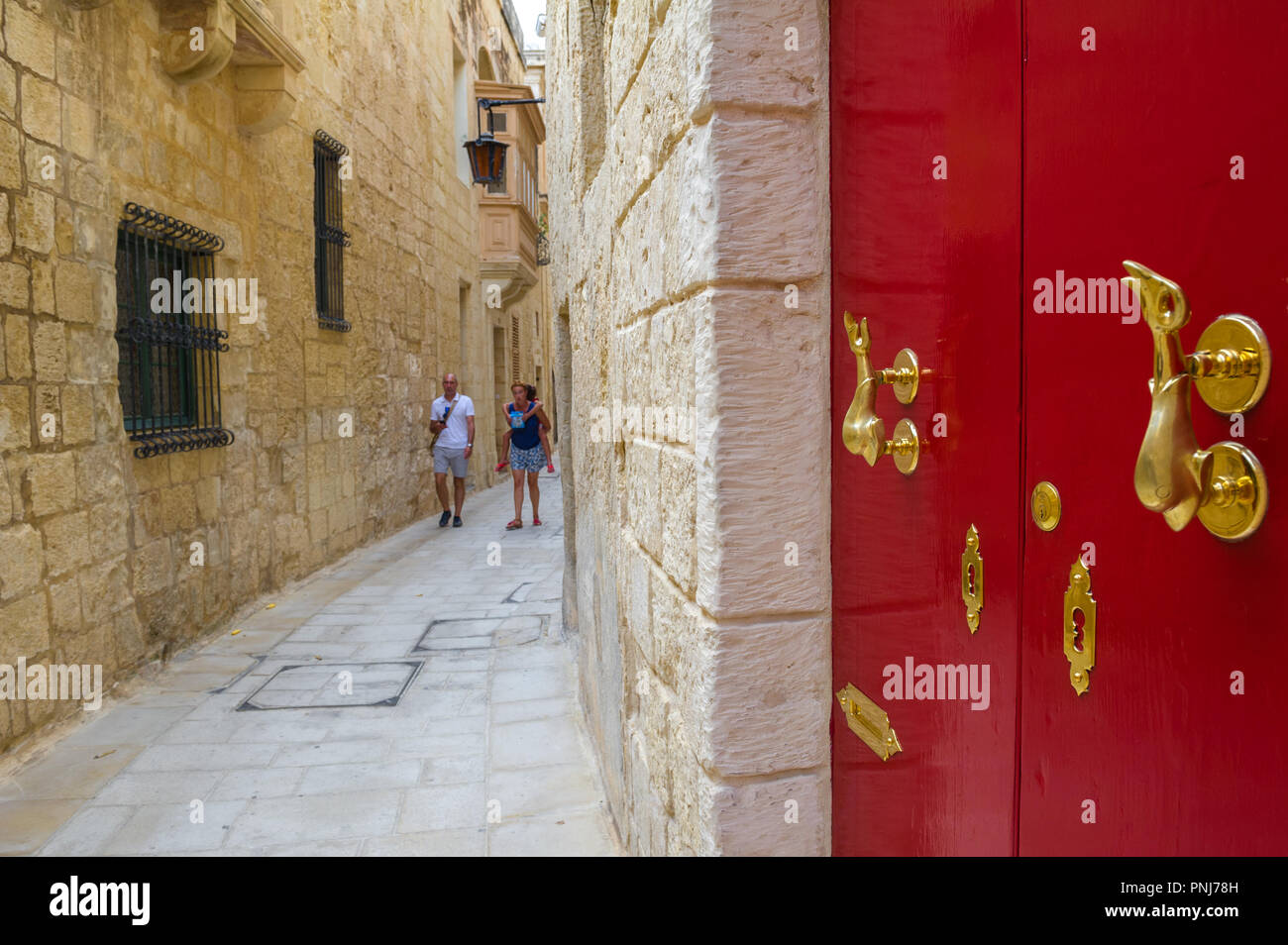 Le strette strade di Mdina, la vecchia capitale di Malta. Foto Stock