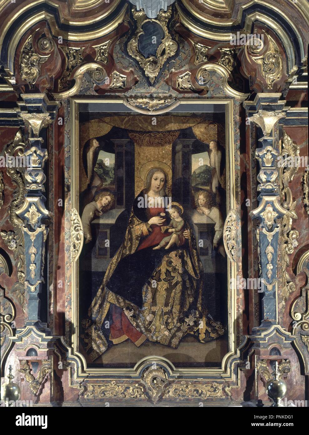 VIRGEN DE LA ROSA - SIGLO XVI. Autore: FERNANDEZ, ALEJO. Posizione: Iglesia de Santa Ana de Triana. Sevilla. Siviglia. Spagna. Foto Stock