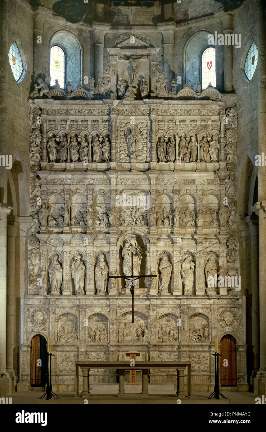 RETABLO MAYOR REALIZADO EN ALABASTRO - siglo XVI - RENACIMIENTO ESPAÑOL. Autore: FORMENT DAMIAN. Posizione: Monasterio de Poblet. Vimbodí. TARRAGONA. Spagna. Foto Stock