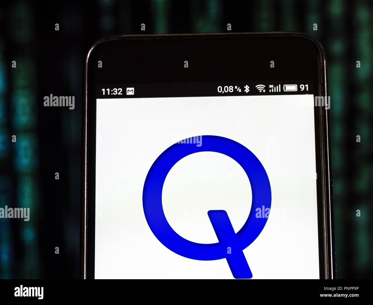 Settembre 16, 2018 - Kiev, Ucraina - Qualcomm visto il logo visualizzato sul telefono intelligente. Qualcomm è una multinazionale americana di semiconduttori e di apparecchiature di telecomunicazione azienda che progetta e mercati di telecomunicazioni wireless prodotti e servizi. (Credito Immagine: © Igor Golovniov/SOPA immagini via ZUMA filo) Foto Stock