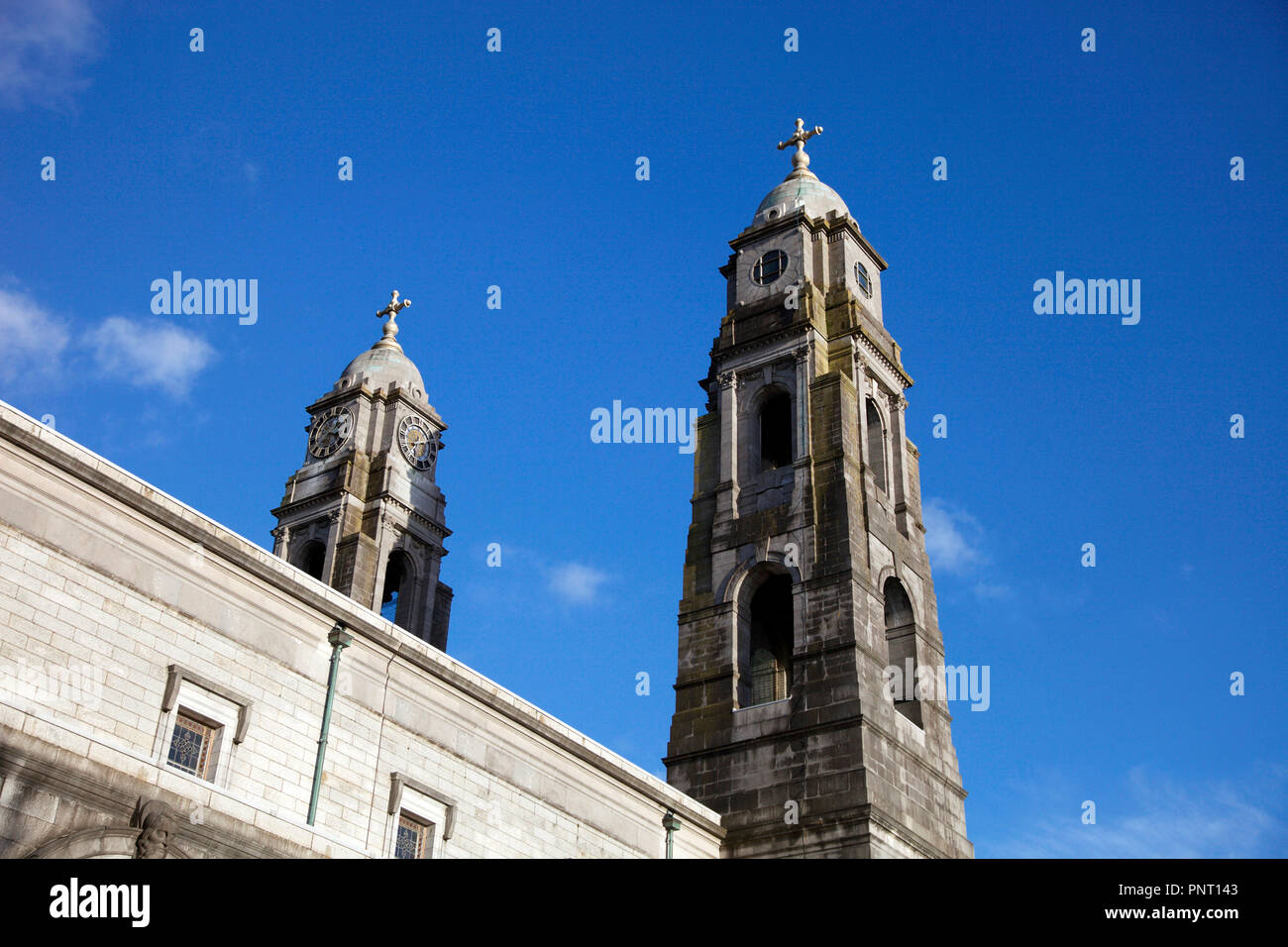 Twin Towers di Mullingar cattedrale, la Cattedrale di Cristo Re, Mullingar, Irlanda Foto Stock