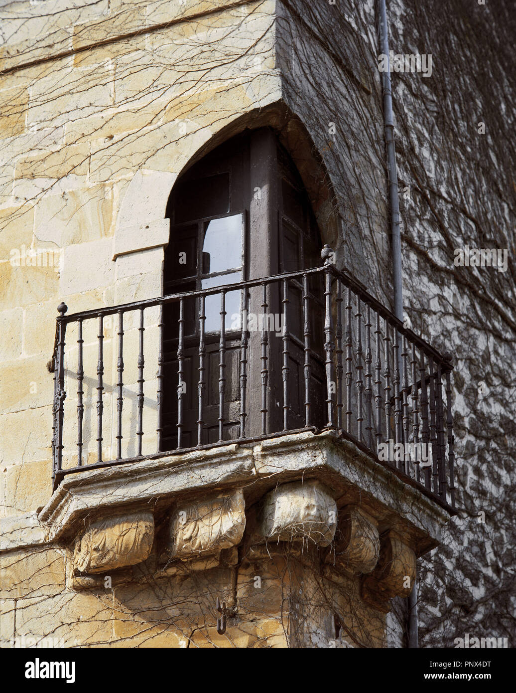 Spagna. Salvatierra. Casa Azcarraga. Xvi-xvii secolo. Balcone. Paese basco. Foto Stock