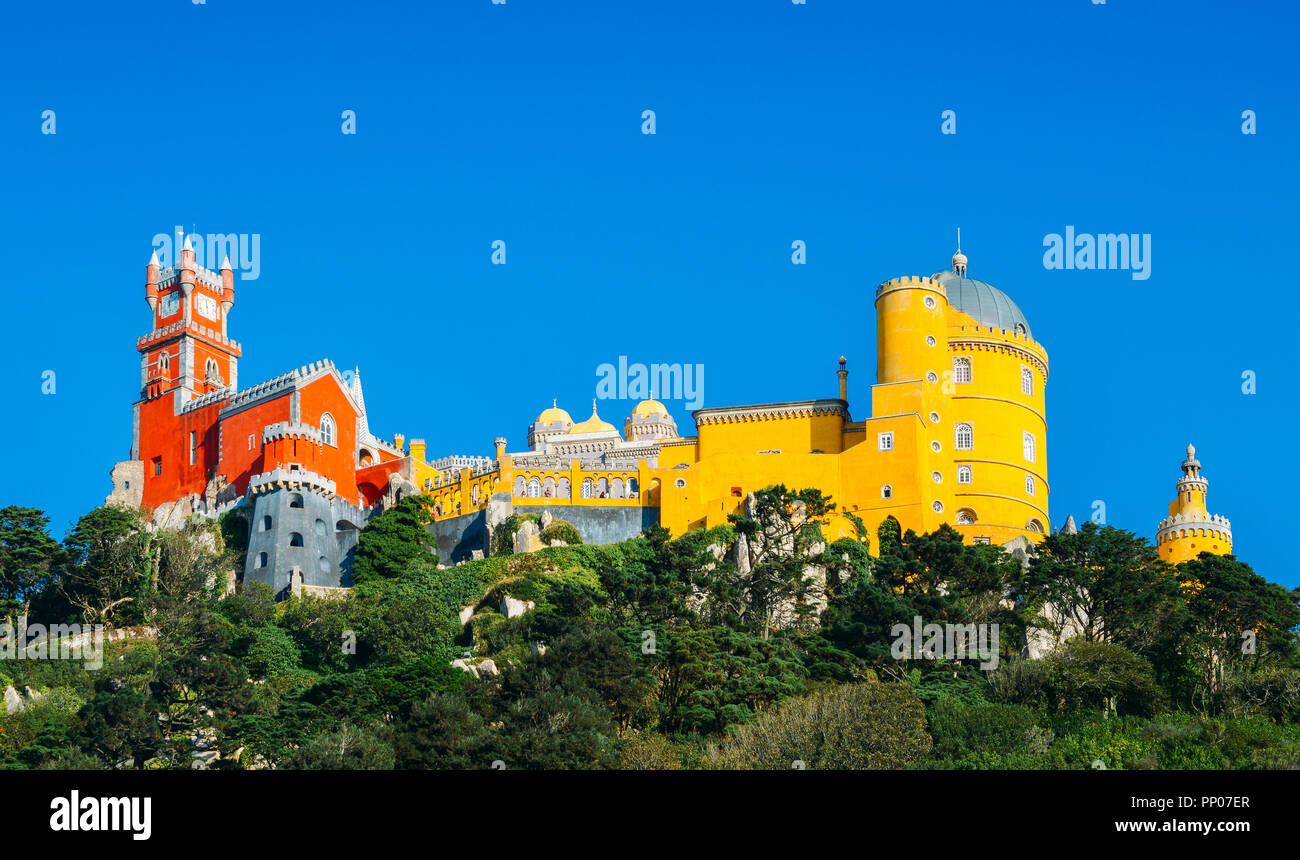 Pena il National Palace è un palazzo Romanticist in Sao Pedro de Penaferrim, Sintra Portogallo - UNESCO World Heritage Site rif. 723 Foto Stock