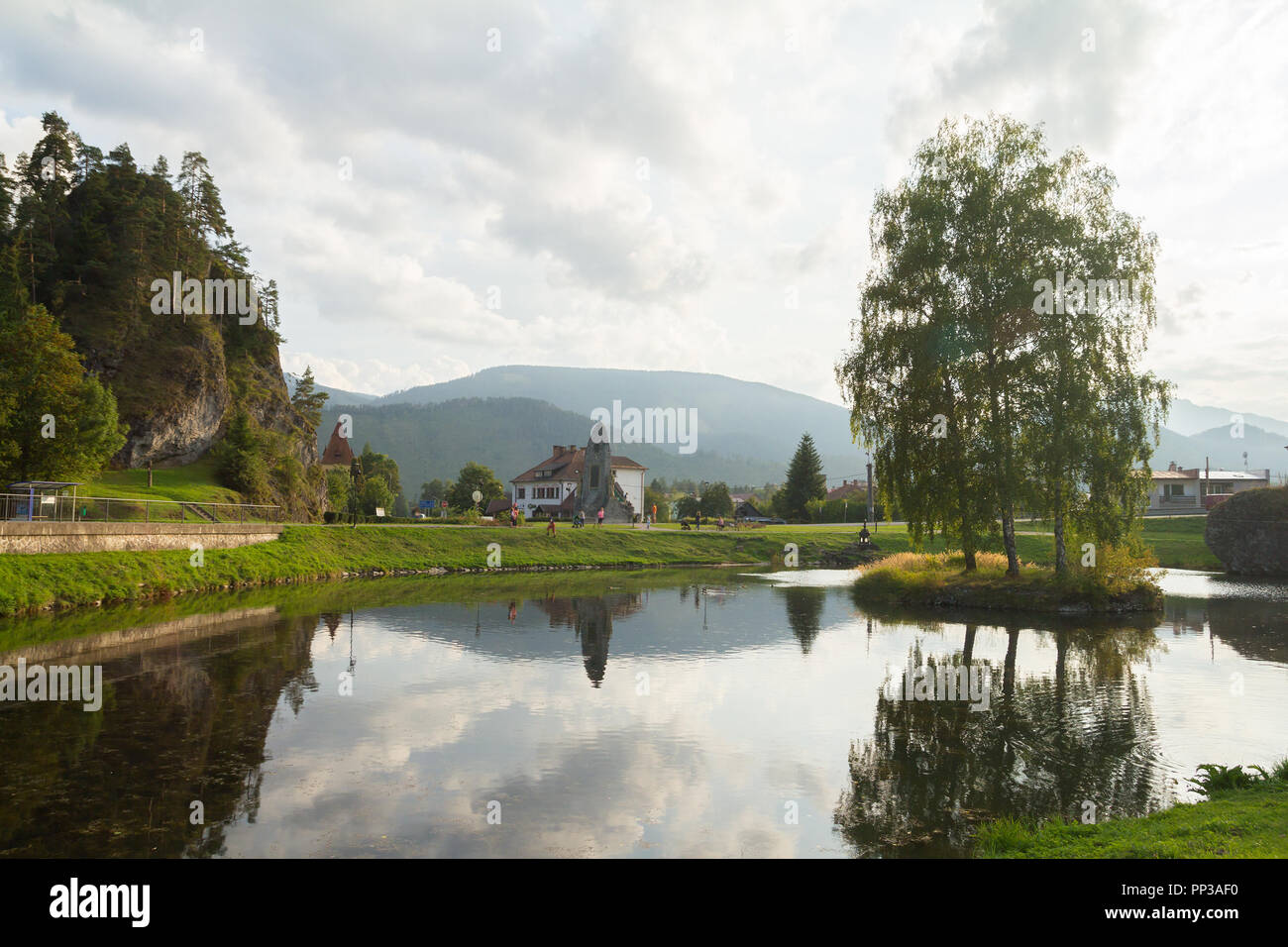 Il lago in Liptovsky Hradok town, Slovacchia Foto Stock