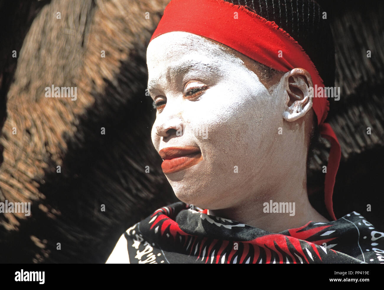 Sangoma a Shakaland nel KwaZulu Natal, Sud Africa Foto Stock