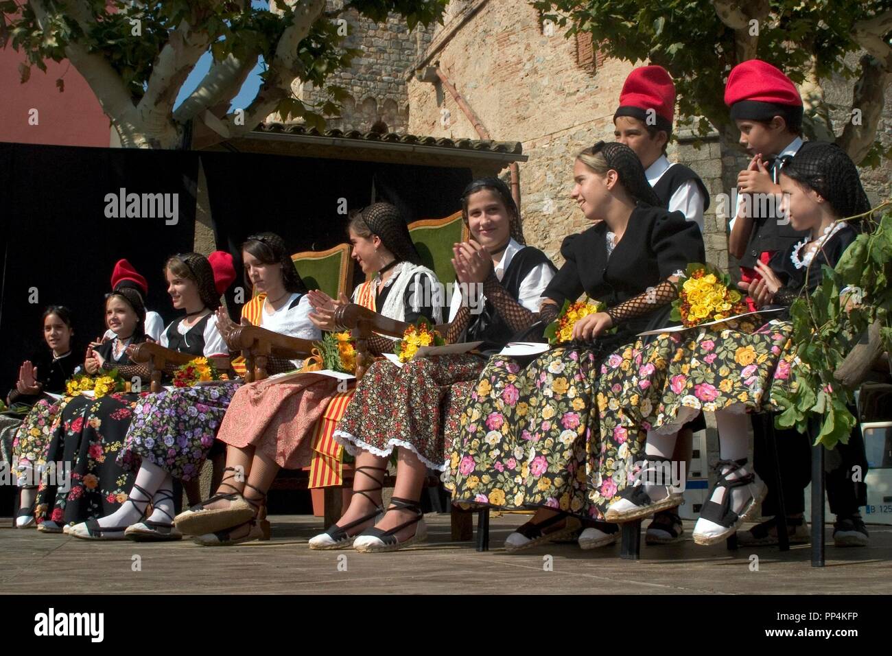 Spagna - Maresme (distretto) - Catalogna - Barcellona. El Maresme: Alella; fiesta de le vendimia / festa de la verema; 'pubillas' Foto Stock