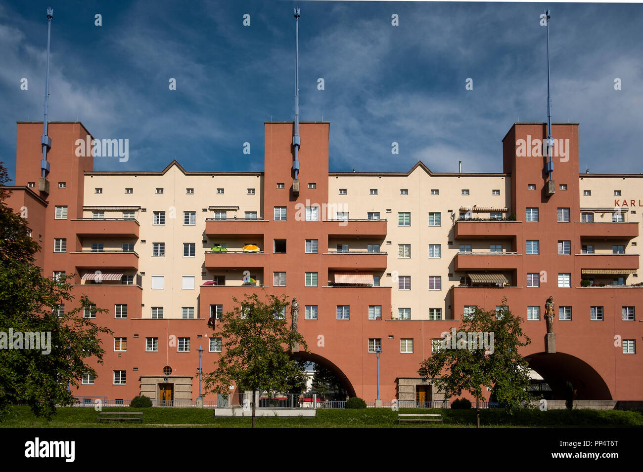 Karl-Marx-Hof (Karl Marx Court) è uno dei più noti Gemeindedebauten (complessi urbani) di Vienna, in Autria Foto Stock