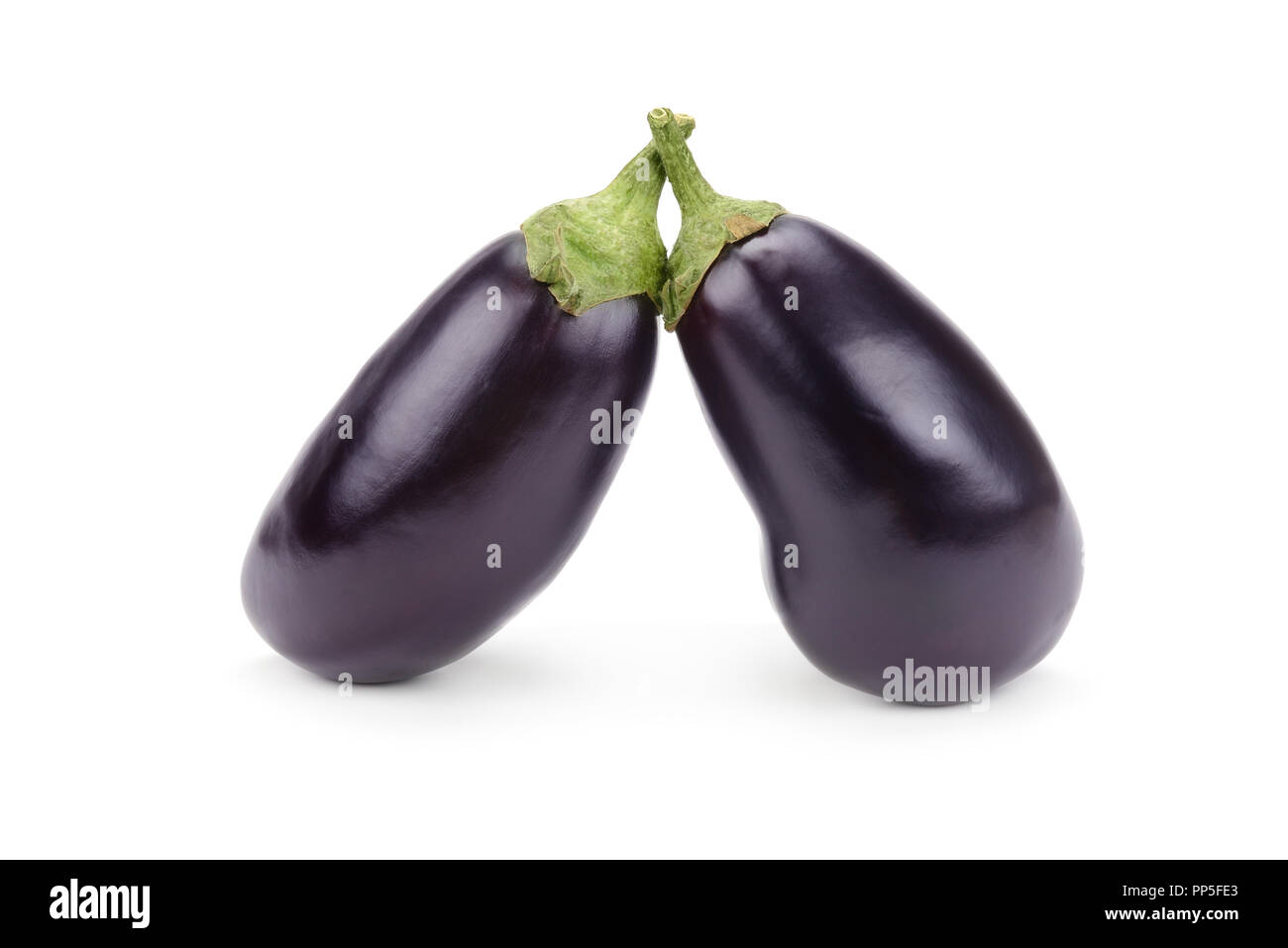 Melanzane mature isolati su sfondo bianco Foto Stock