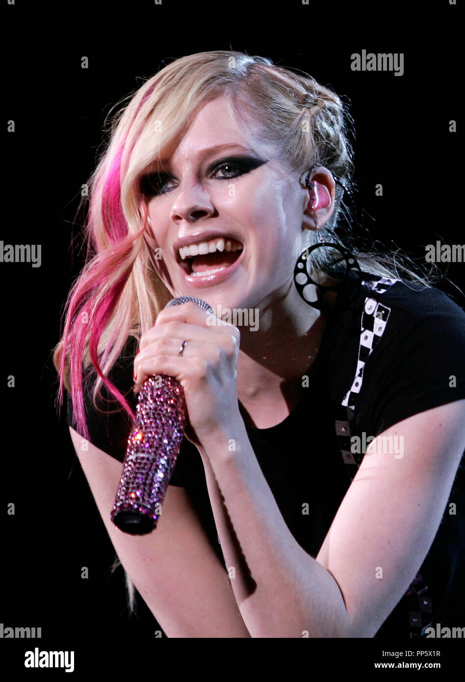 Avril Lavigne esegue in concerto presso l'anfiteatro di Cruzan in West Palm Beach, Florida il 20 aprile 2008. Foto Stock