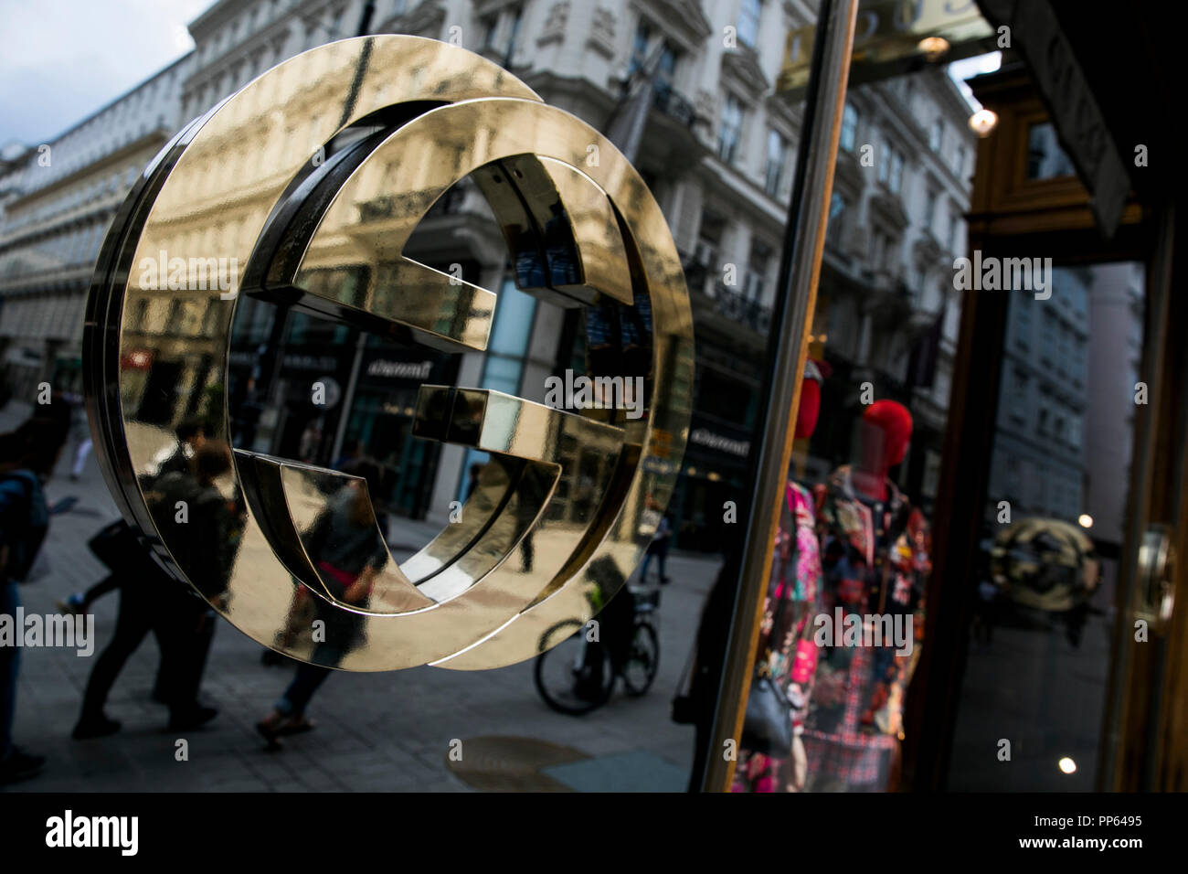 Un logo segno esterno di una Gucci store a Vienna il 4 settembre 2018 Foto Stock