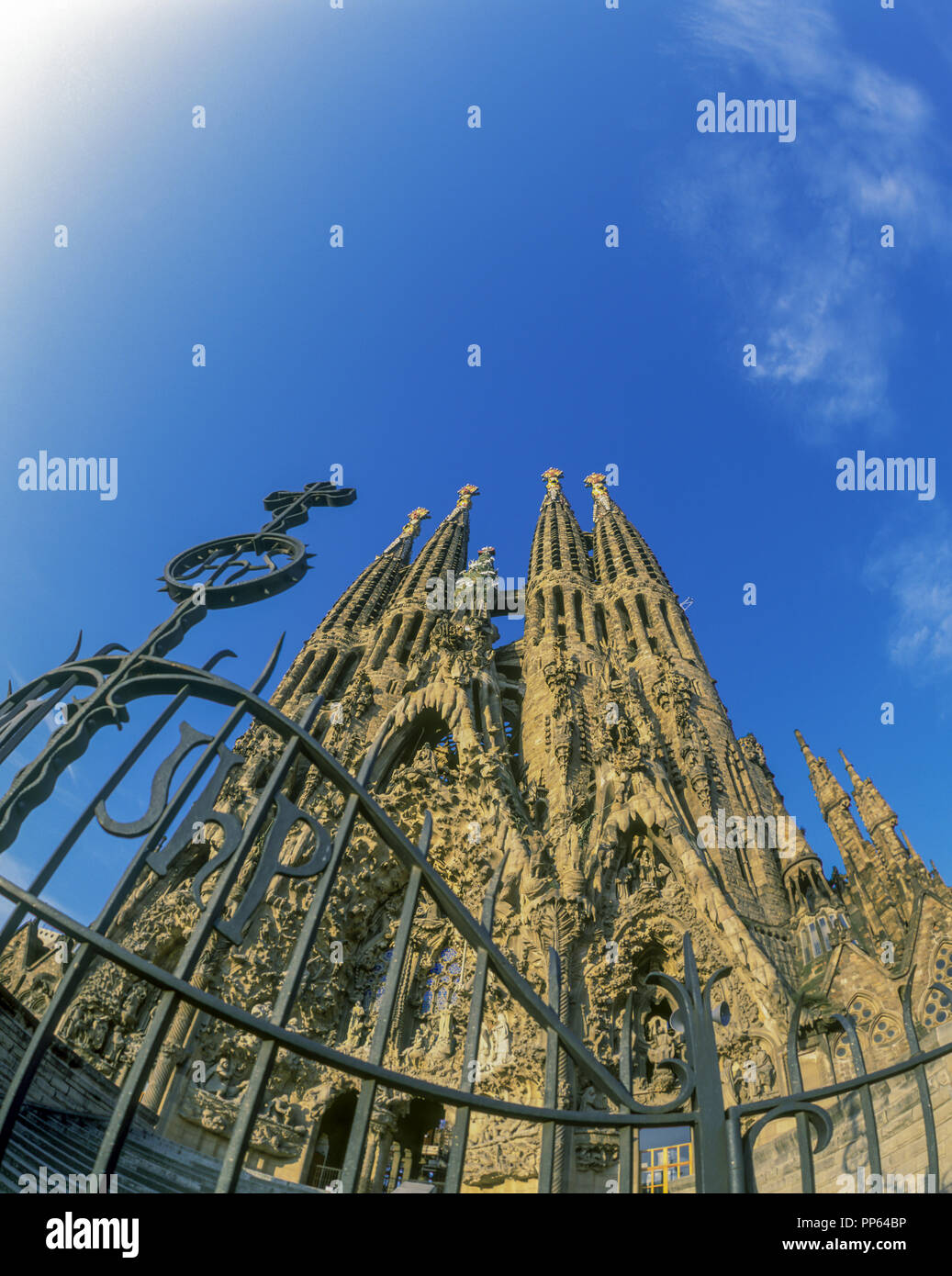 Storico 1993 SAGRADA FAMILIA BASILICA (©Antoni Gaudi 1883) Barcellona Catalonia Spagna Foto Stock