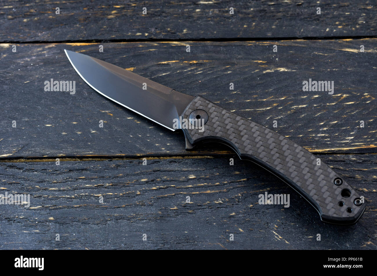 Elegante bel coltello in nero. Coltello casual. Foto Stock