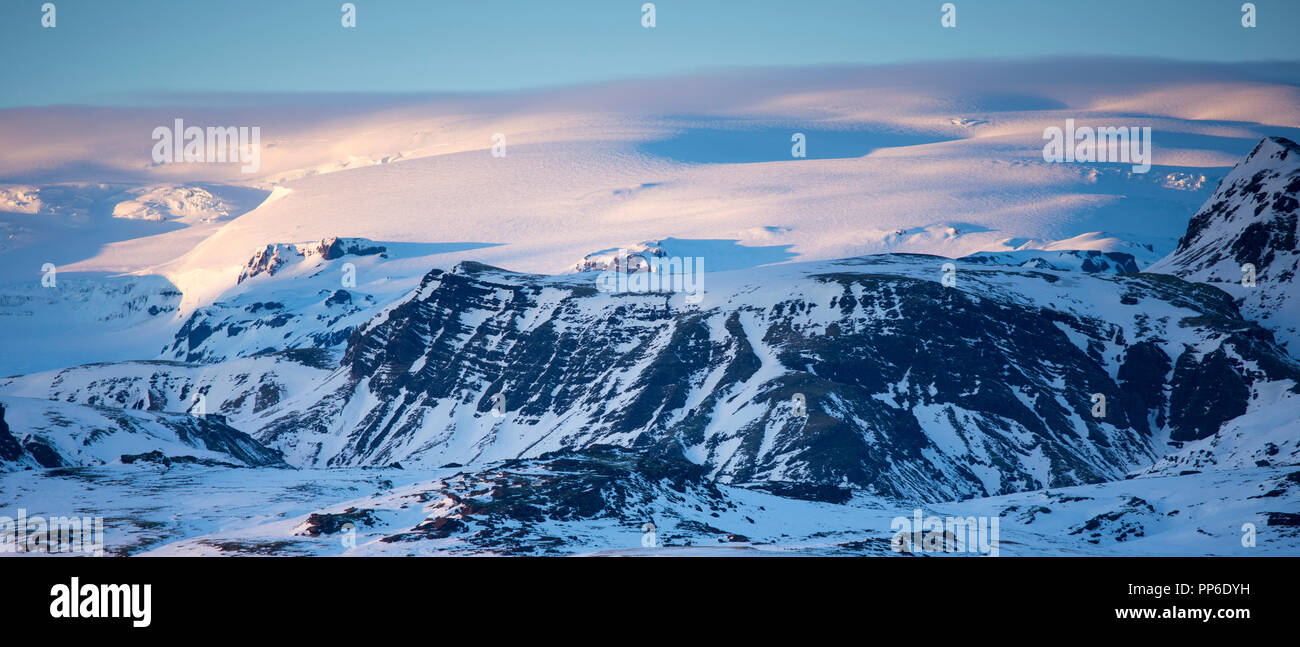 Vulcano Katla sotto il ghiaccio del ghiacciaio cap in Katla Geoparco vicino a VIK, Sud Islanda Foto Stock