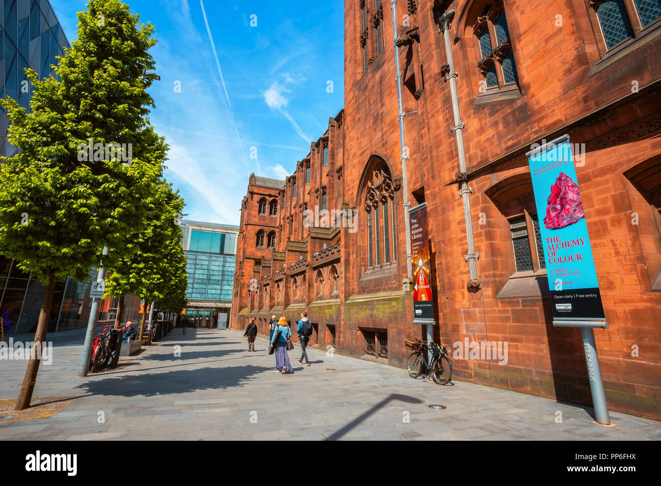 Manchester, Regno Unito - 18 Maggio 2018: John Rylands Library costruito nel 1988 da Enriqueta Rylands, sua moglie dopo Giovanni della morte, è aperto al pubblico nel 1900. Il Foto Stock