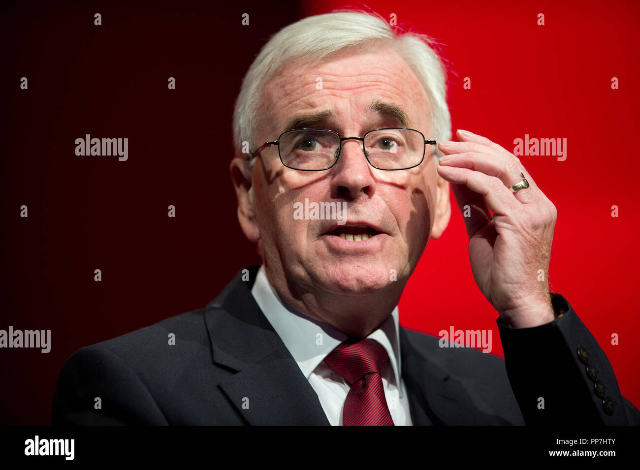 Liverpool, Regno Unito. Il 24 settembre 2018. John McDonnell, Shadow il Cancelliere dello scacchiere e manodopera MP per Hayes e Harlington parla al Partito laburista conferenza in Liverpool. © Russell Hart/Alamy Live News. Foto Stock