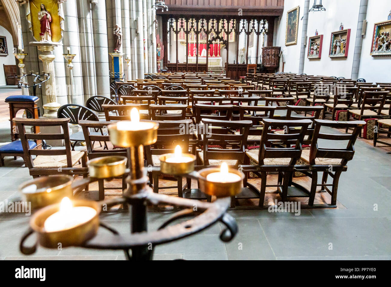 London England,UK,Marylebone,Church of the Annunciation Marble Arch,Church of England Parish,Inside interior,Medieval revival architecture,Rood screen Foto Stock