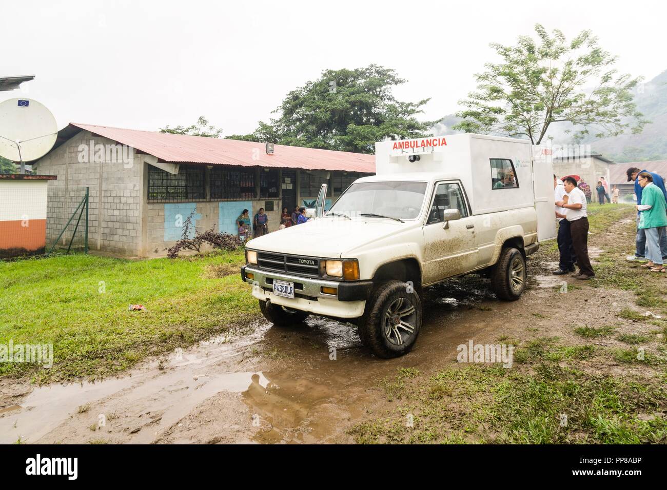 Ambulancia, La Taña, zona Reina, Uspantán, Quiche, Guatemala, America centrale. Foto Stock