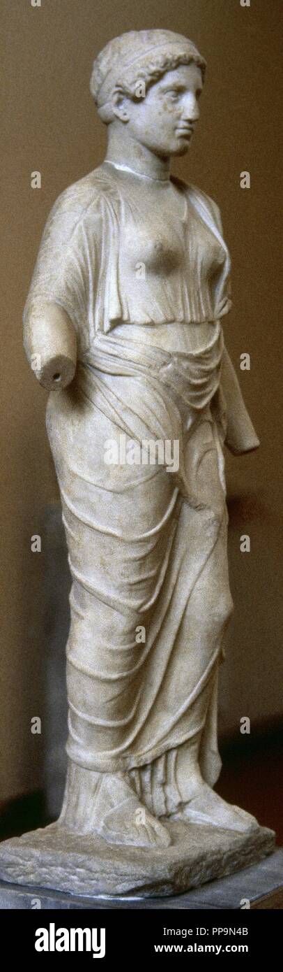 Kore-Persephone. Attico. Statua di ca. 420 BC. Museo Archeologico Nazionale. Atene. La Grecia. Foto Stock