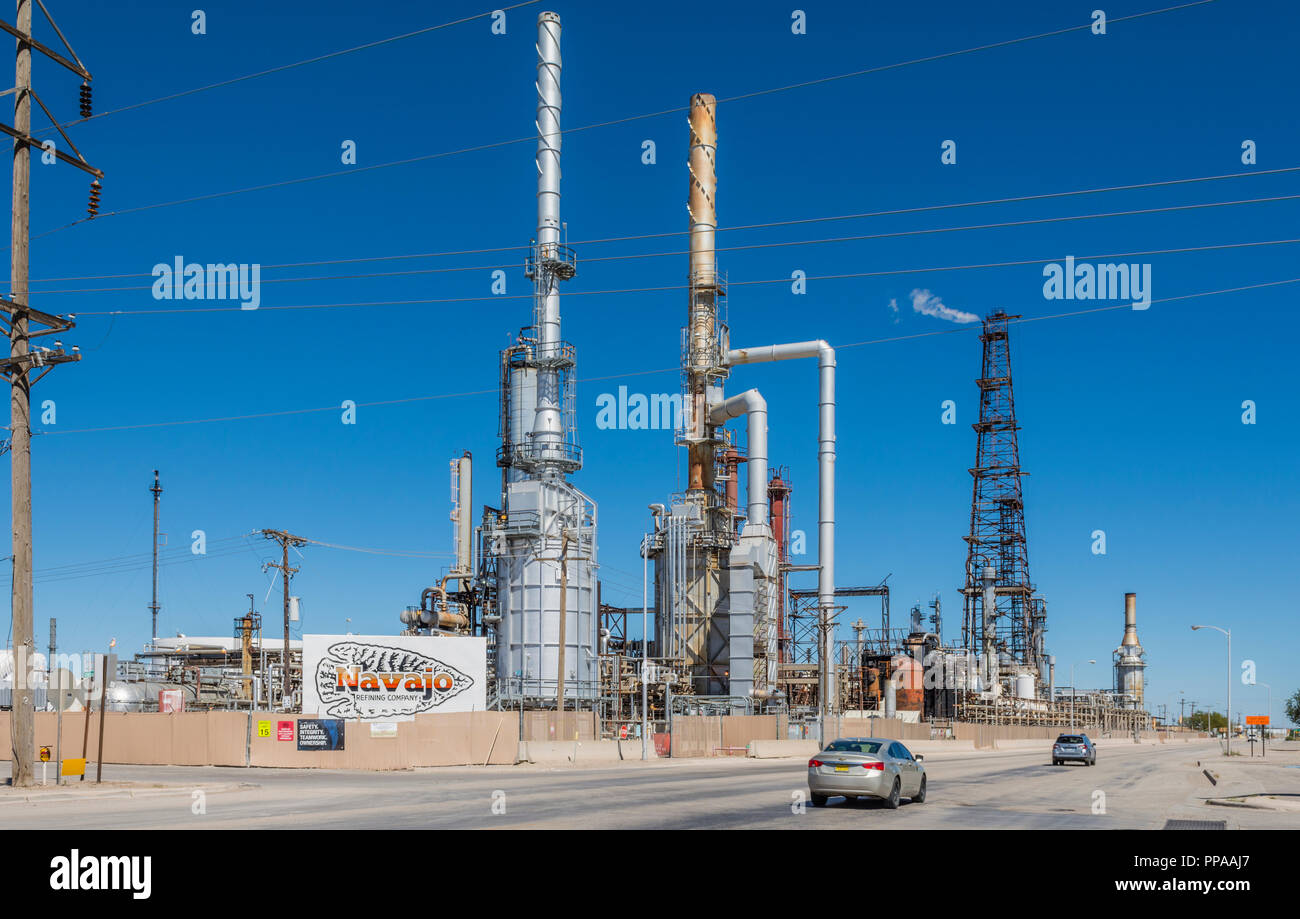 Navajo Refining Company, olio processi di raffineria Permiano grezzo bacino da West Texas e nel New Mexico, situato nella contea di Eddy, Artesia Nuovo Messico, STATI UNITI D'AMERICA Foto Stock